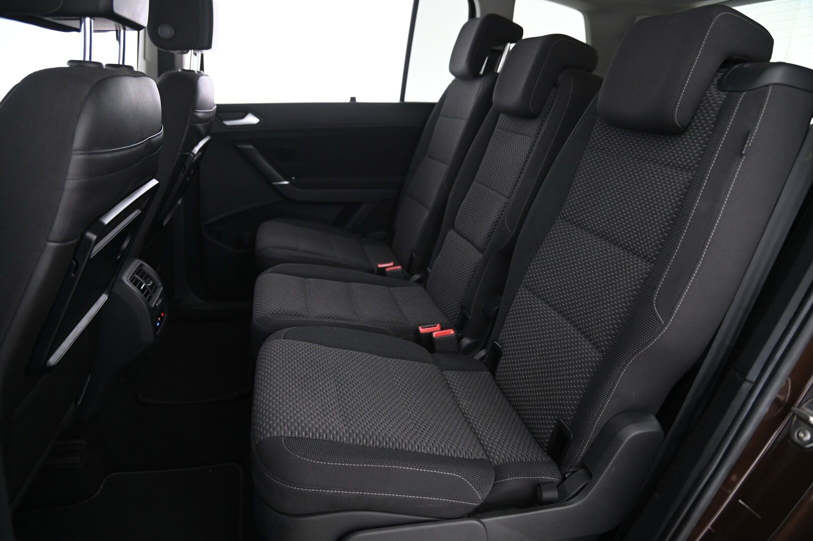 Volkswagen Touran 2016 Comfortline 1,4 TSI 110 kW (150 hv) DSG-automaatti - 7-paikkainen | Jakopää juuri tehty | ACC | Navi | Koukku | Lohko+pistoke | Tutkat | 2X renkaat 