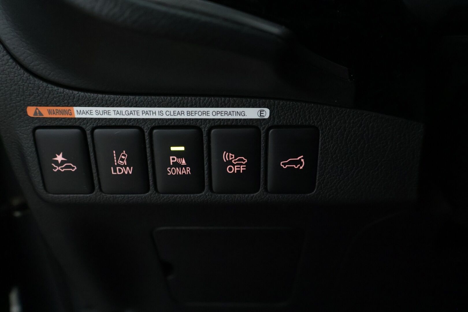 Mitsubishi Outlander 2019 2.4 Instyle Business 13kWh 4WD - *Adapt.Vak / Vetokoukku / Vaaleat Nahat / 360 Kamera / BLIS / CarPlay*