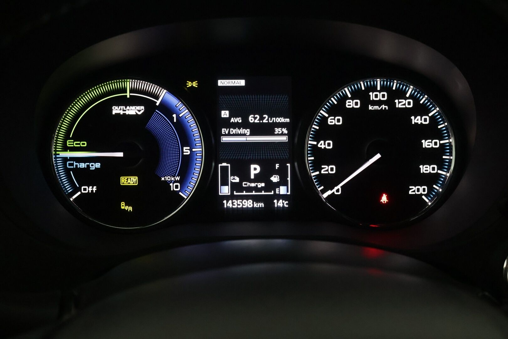 Mitsubishi Outlander 2019 2.4 Instyle Business 13kWh 4WD - *Adapt.Vak / Vetokoukku / Vaaleat Nahat / 360 Kamera / BLIS / CarPlay*