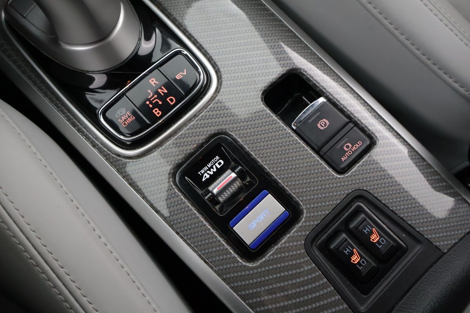 Mitsubishi Outlander 2019 2.4 Instyle Business 13kWh 4WD - *Adapt.Vak / Vetokoukku / Vaaleat Nahat / 360 Kamera / BLIS / CarPlay*