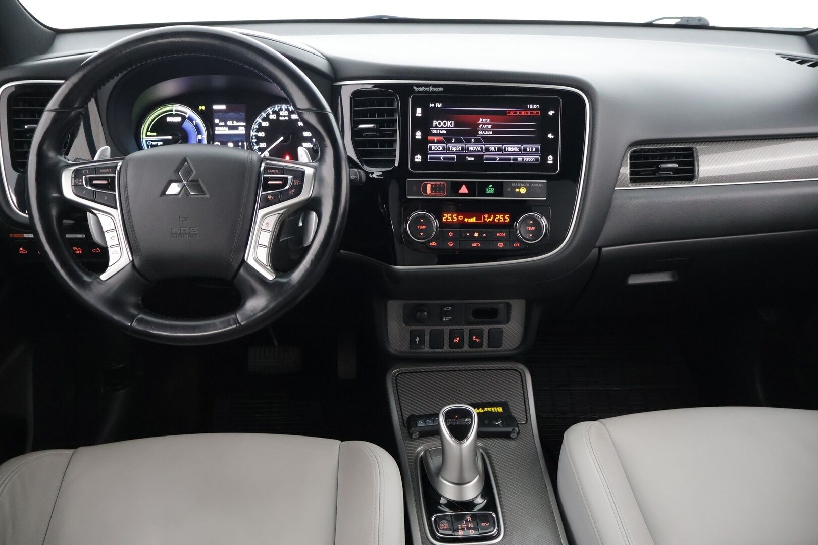 Mitsubishi Outlander 2019 2.4 Instyle Business 13kWh 4WD - *Adapt.Vak / Vetokoukku / Vaaleat Nahat / 360 Kamera / BLIS / CarPlay*