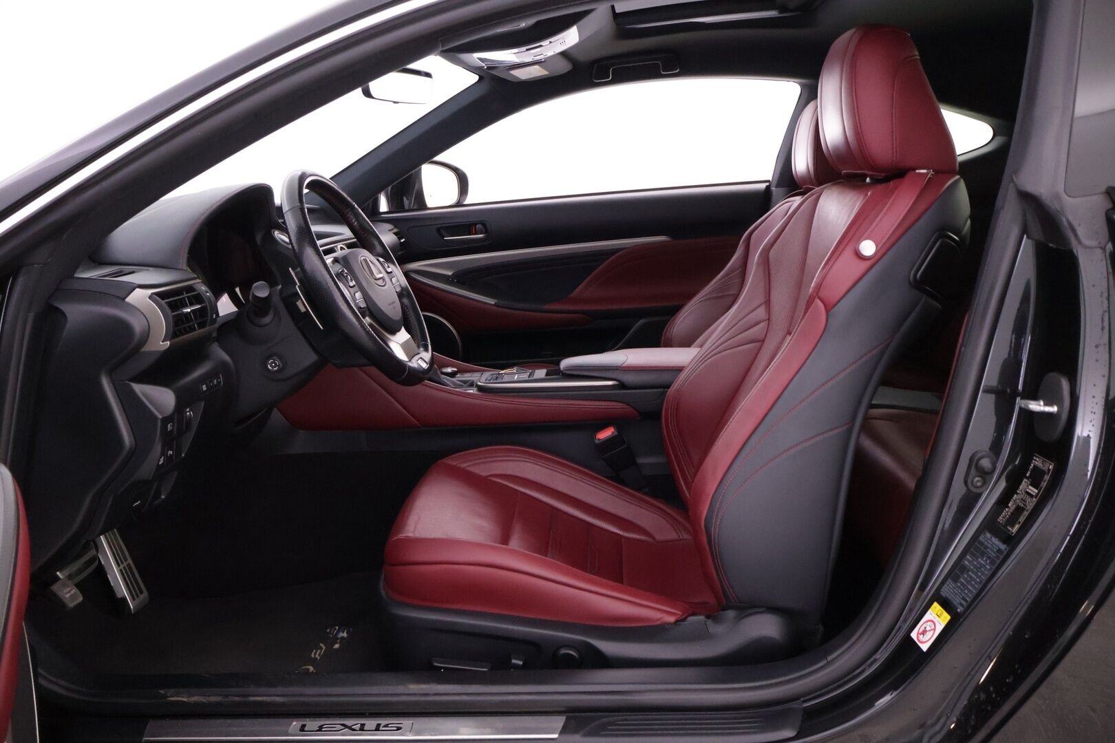 Lexus RC 2018 300h Hybrid A F Sport - | Juuri katsastettu! | Ilmastoidut nahkapenkit | Mark Levinson | Ratinlämmitin | Kaistavahti | P-Kamera | Kuljet istuin muistilla | Digimittari | Vakkari |