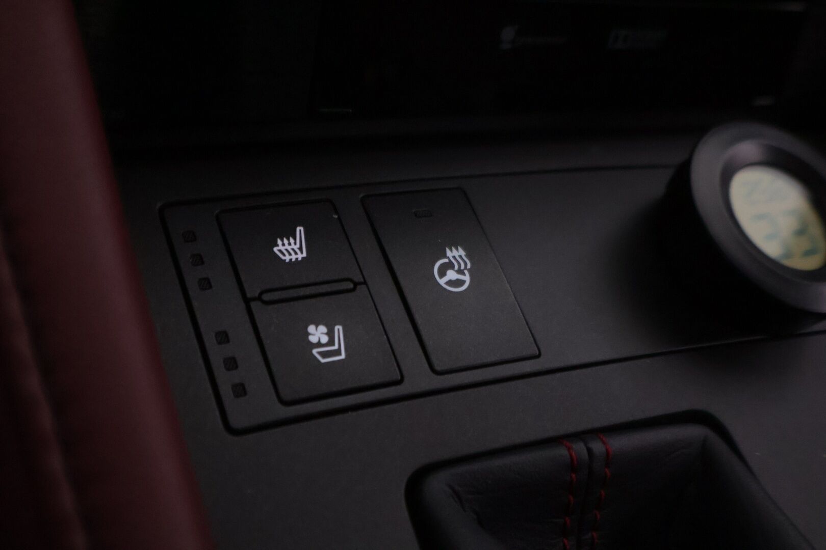 Lexus RC 2018 300h Hybrid A F Sport - | Juuri katsastettu! | Ilmastoidut nahkapenkit | Mark Levinson | Ratinlämmitin | Kaistavahti | P-Kamera | Kuljet istuin muistilla | Digimittari | Vakkari |