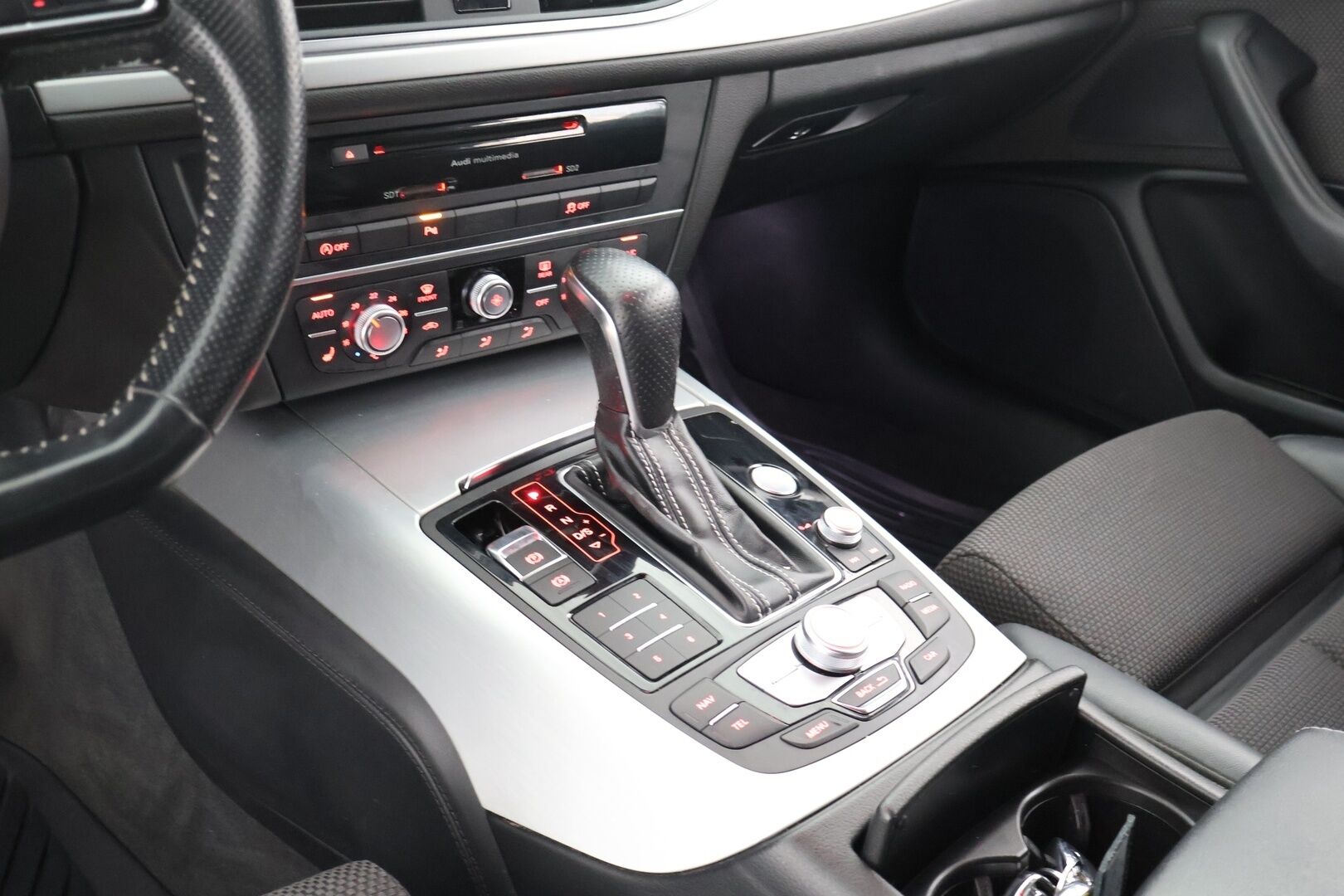 Audi A6 2018 Avant S line Business Sport 2,0 TDI 140 kW quattro S tronic - | Webasto | LED | Koukku | Flat bottom | Tutkat | Vakkari | Hihna tehty 8/2025 |