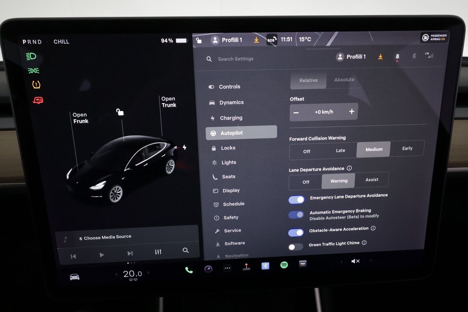 Tesla Model 3 2020 Long Range Dual Motor AWD *Adapt.vakkari / Lasikatto / Premium Audio / Autopilot / Nahkasisusta / P.kamera* - Juuri katsastettu! / Kahdet renkaat aluvanteilla