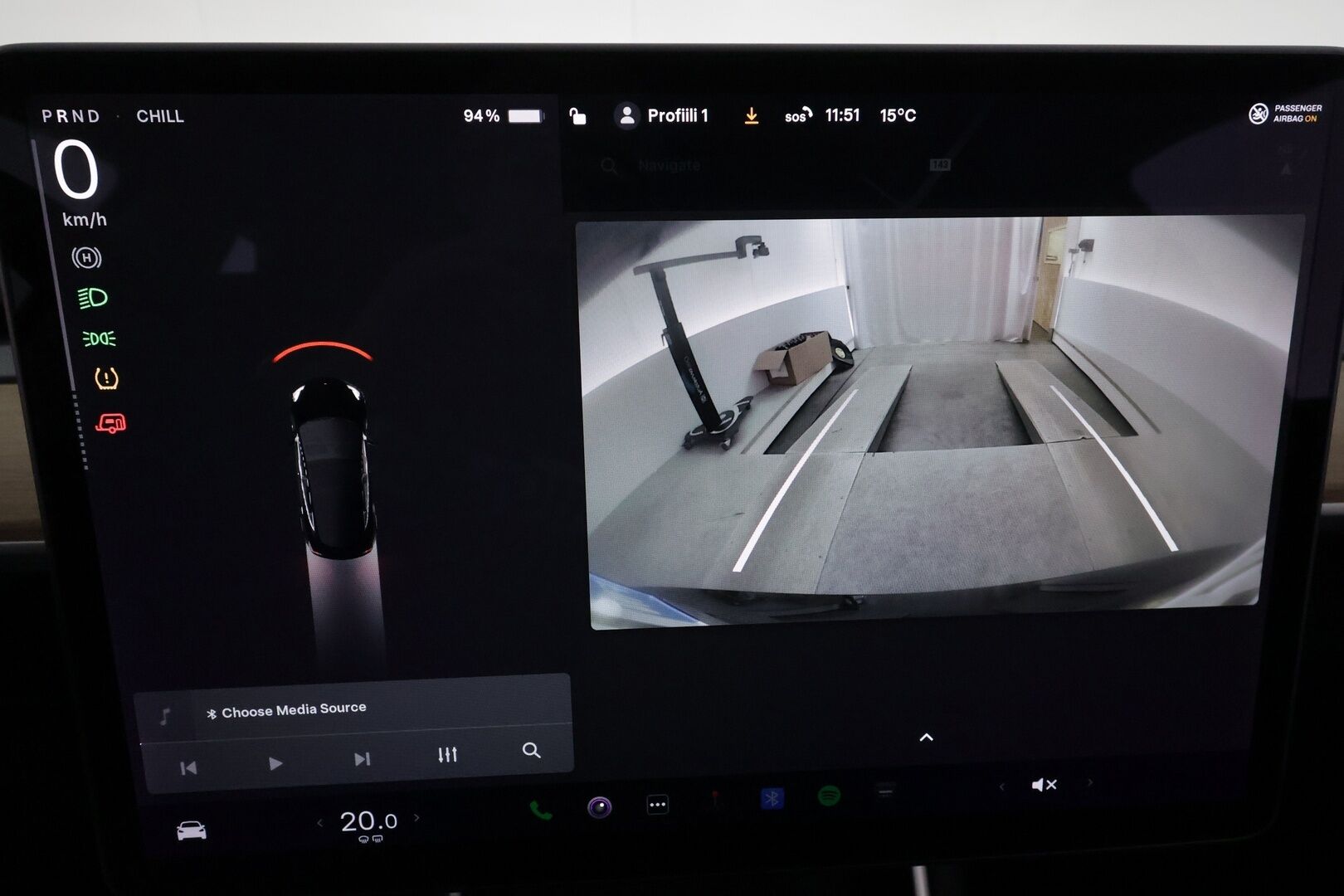 Tesla Model 3 2020 Long Range Dual Motor AWD *Adapt.vakkari / Lasikatto / Premium Audio / Autopilot / Nahkasisusta / P.kamera* - Juuri katsastettu! / Kahdet renkaat aluvanteilla