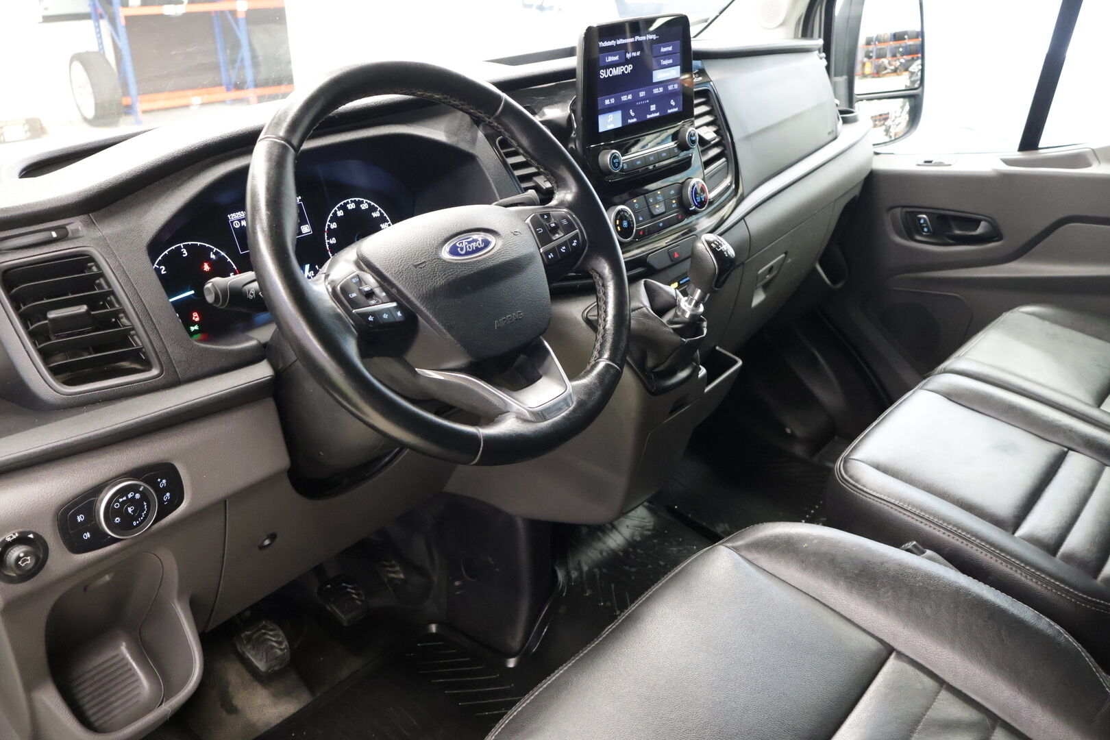 Ford Transit 2021 Van 350 2,0 TDCi 170 hv M6 Neliveto Trail L3H2 4,1 - *1.OM Suomi-auto | Webasto | P-kamera | ALV-väh. | Merkkihuollettu | Nahat | Työkaluhylly | Kylkiputket | Led-lisävalot*