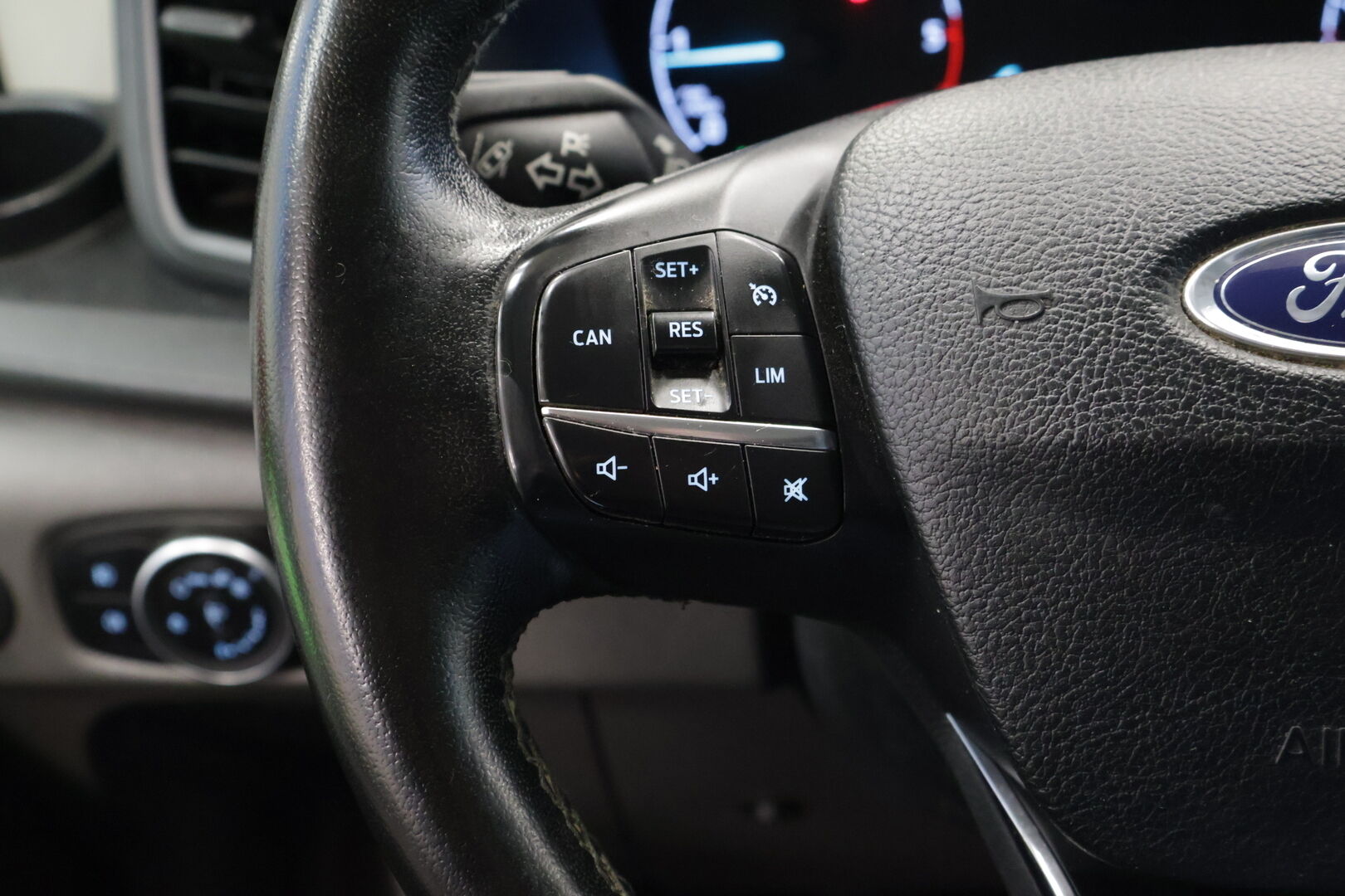 Ford Transit 2021 Van 350 2,0 TDCi 170 hv M6 Neliveto Trail L3H2 4,1 *1.OM Suomi-auto / Webasto / P.Kamera / ALV-väh. / Merkkihuollettu* - *2x Renkaat / Nahat / Työkaluhylly / Kylkiputket / Led-lisävalot*