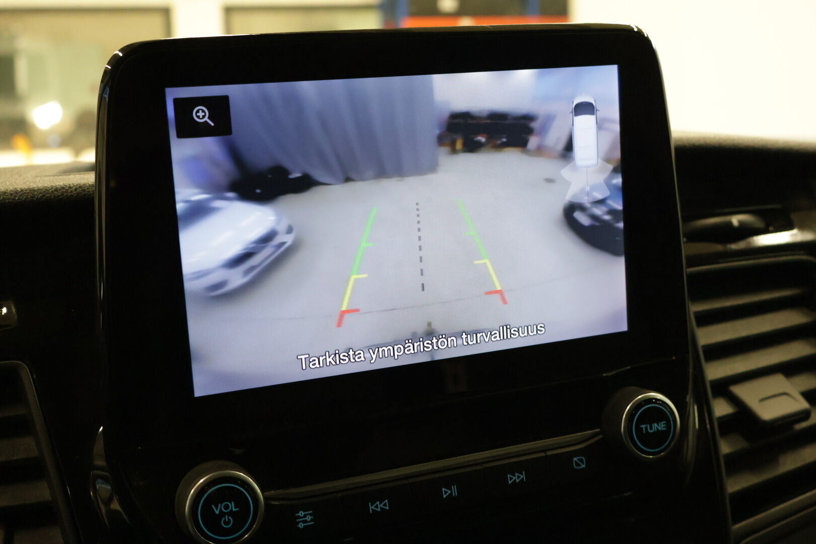 Ford Transit 2021 Van 350 2,0 TDCi 170 hv M6 Neliveto Trail L3H2 4,1 *1.OM Suomi-auto / Webasto / P.Kamera / ALV-väh. / Merkkihuollettu* - *2x Renkaat / Nahat / Työkaluhylly / Kylkiputket / Led-lisävalot* - HULLUT AVAJAISHULINAT KORKOTARJOUS 3,29 %