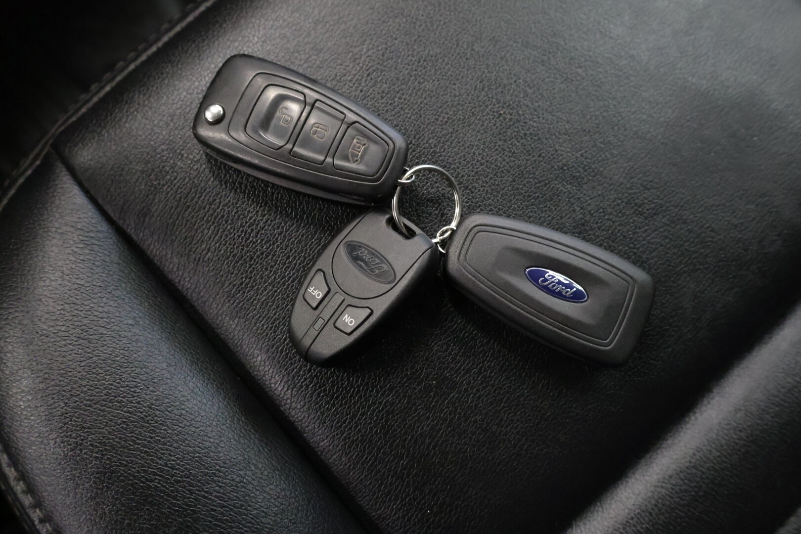 Ford Transit 2021 Van 350 2,0 TDCi 170 hv M6 Neliveto Trail L3H2 4,1 *1.OM Suomi-auto / Webasto / P.Kamera / ALV-väh. / Merkkihuollettu* - *2x Renkaat / Nahat / Työkaluhylly / Kylkiputket / Led-lisävalot* - HULLUT AVAJAISHULINAT KORKOTARJOUS 3,29 %