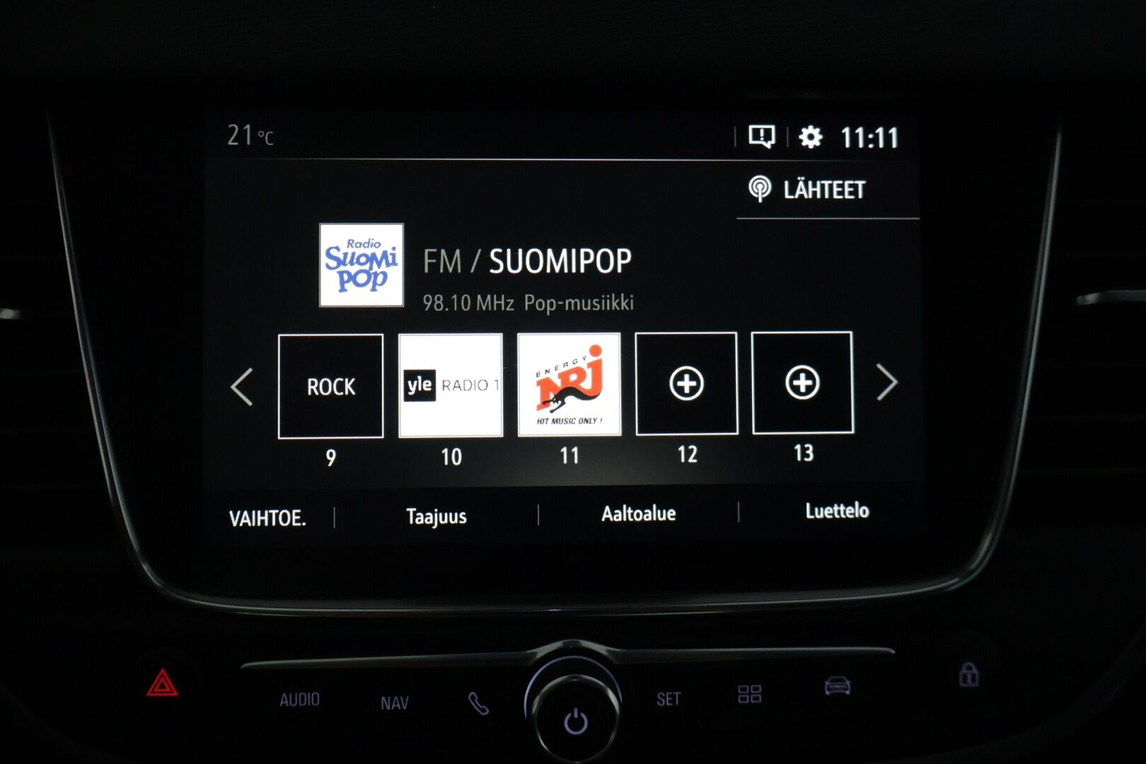 Opel Crossland 2021 Innovation Plus 130 Turbo A - | Vakionopeudensäädin | 360-kamera | BLIS | Peruutuskamera | Tutkat edessä ja takana | Navi | Lämmitetty ratti | Lohkolämmitin sisäpistokkeella | Jakopää tehty |