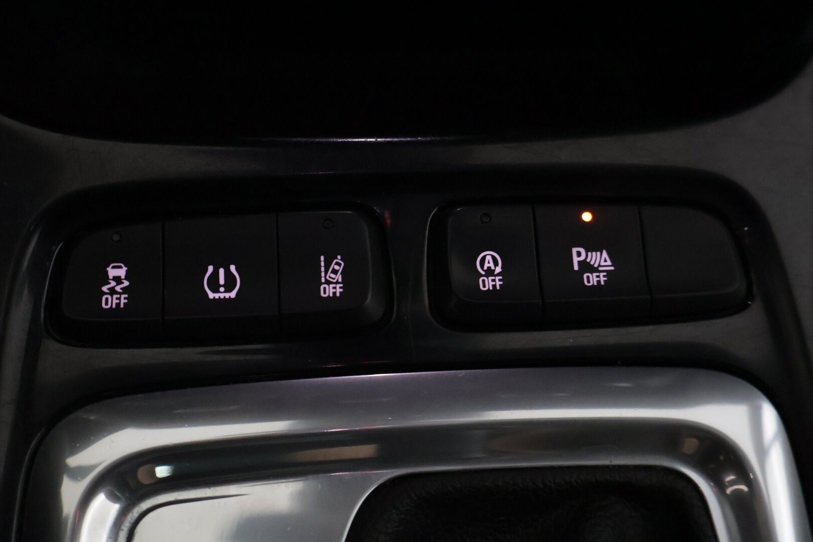 Opel Crossland 2021 Innovation Plus 130 Turbo A - | Vakionopeudensäädin | 360-kamera | BLIS | Peruutuskamera | Tutkat edessä ja takana | Navi | Lämmitetty ratti | Lohkolämmitin sisäpistokkeella | Jakopää tehty |