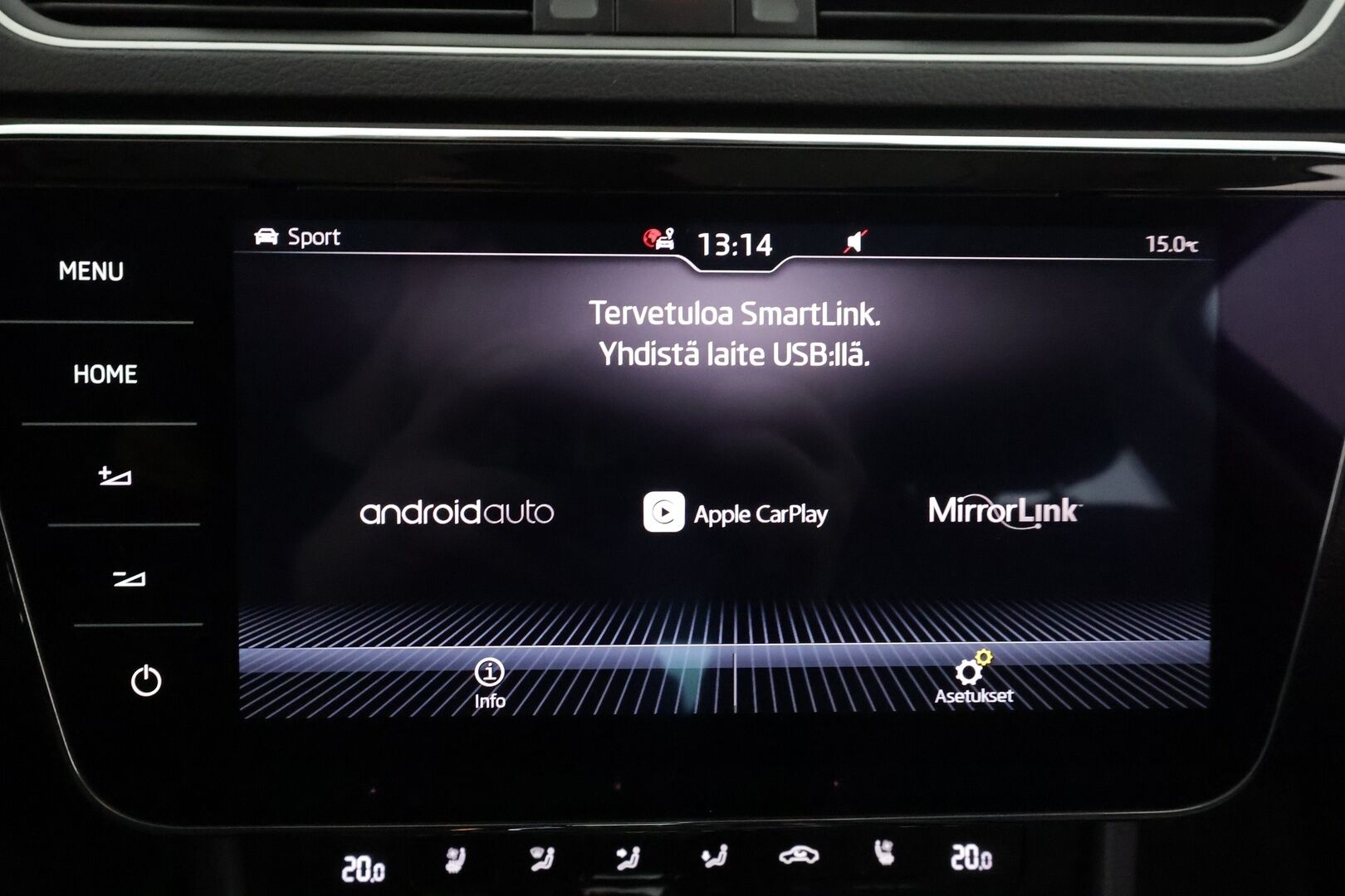 Skoda Superb 2018 Combi 2,0 TDI 190 4x4 L&K DSG Autom. - | ACC | Webasto | Koukku | Hierova muistipenkki | Canton | Ilmastoidut Nahat | P.Kamera | LED | Apple&Android | Kahdet Renkaat | Merkkihuollettu |