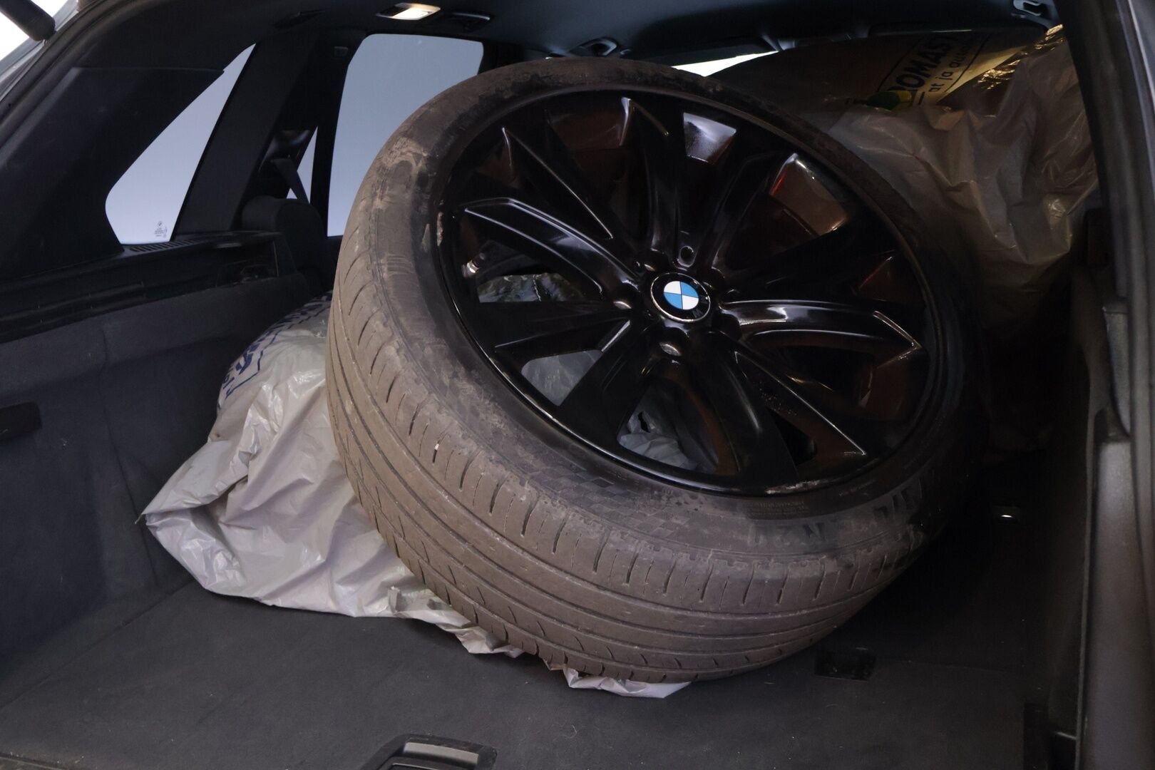 BMW X5 2016 F15 xDrive40e A M-sport YritysOutlet - Myydään vain yrityksille - *SOH 81% / Prof.Navi / Vakkari / Comfort penkit / Nahkapenkit / Keylessgo*