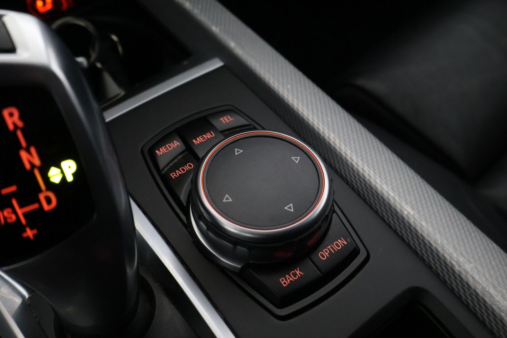 BMW X5 2016 F15 xDrive40e A M-sport YritysOutlet - Myydään vain yrityksille - *SOH 81% / Prof.Navi / Vakkari / Comfort penkit / Nahkapenkit / Keylessgo*