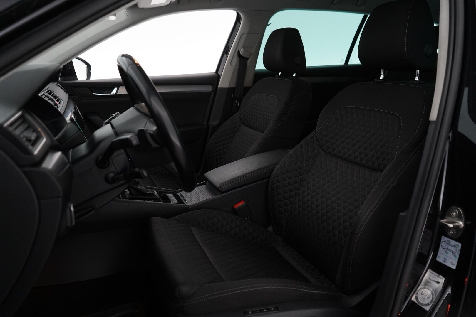 SKODA SUPERB 2018 2.0 TDI Combi 150 Style DSG Autom. *Adapt.Vakkari / Sähköluukku / Muistipenkit / Navi / Apple&Android* - *Uudella näytöllä! / Juuri tullut*