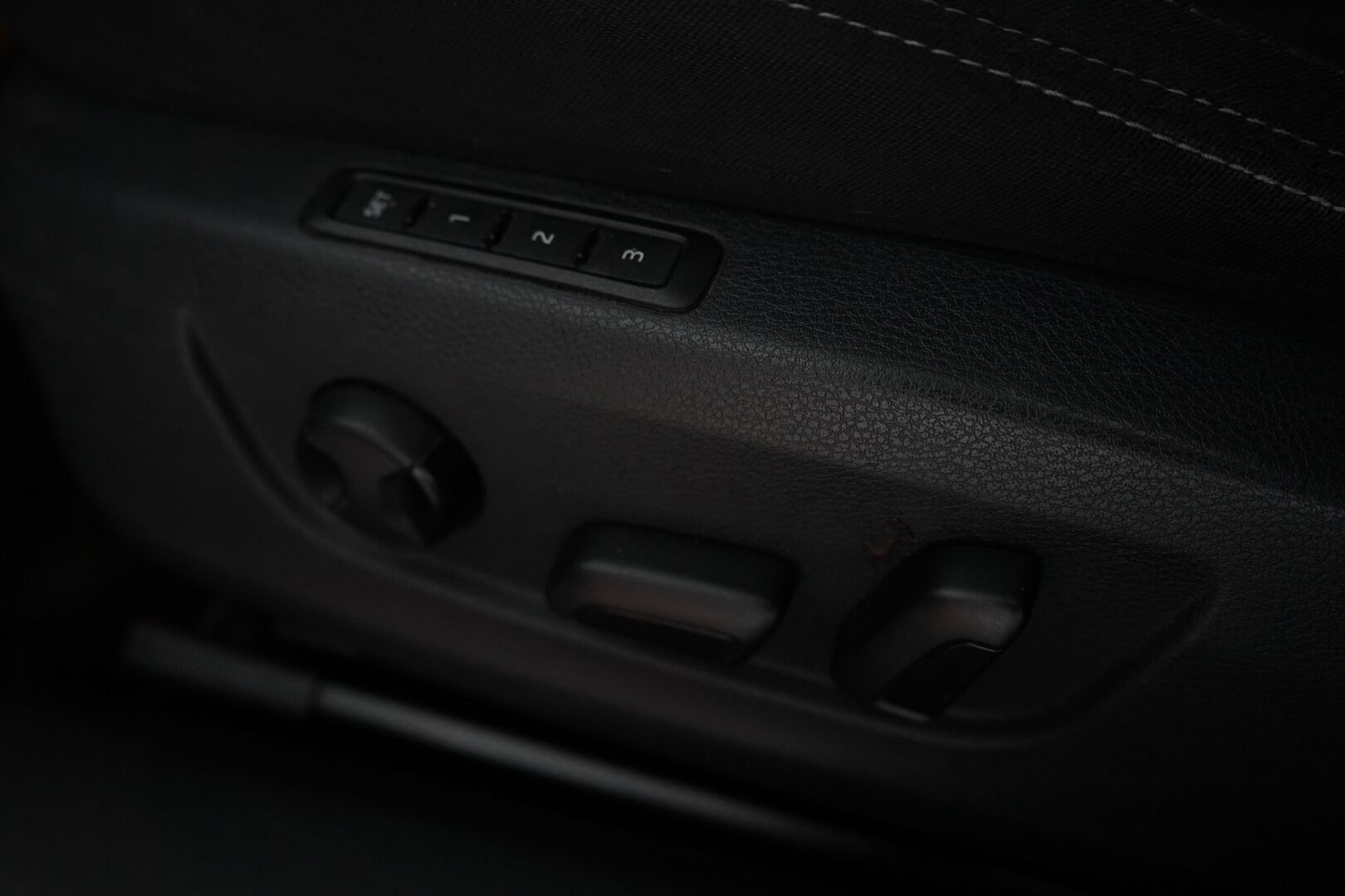 SKODA SUPERB 2018 2.0 TDI Combi 150 Style DSG Autom. *Adapt.Vakkari / Sähköluukku / Muistipenkit / Navi / Apple&Android* - *Uudella näytöllä! / Juuri tullut* - HULLUT AVAJAISHULINAT KORKOTARJOUS 3,29 %