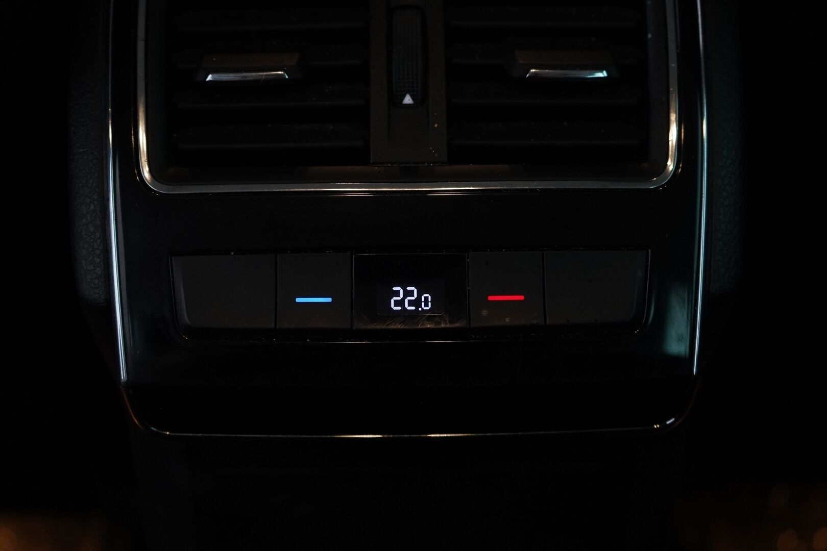 SKODA SUPERB 2018 2.0 TDI Combi 150 Style DSG Autom. *Adapt.Vakkari / Sähköluukku / Muistipenkit / Navi / Apple&Android* - *Uudella näytöllä! / Juuri tullut* - HULLUT AVAJAISHULINAT KORKOTARJOUS 3,29 %