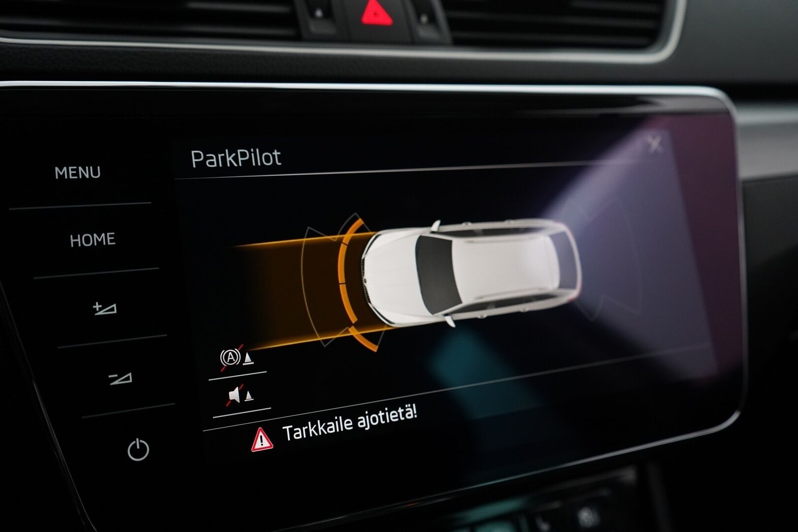 SKODA SUPERB 2018 2.0 TDI Combi 150 Style DSG Autom. *Adapt.Vakkari / Sähköluukku / Muistipenkit / Navi / Apple&Android* - *Uudella näytöllä! / Juuri tullut*