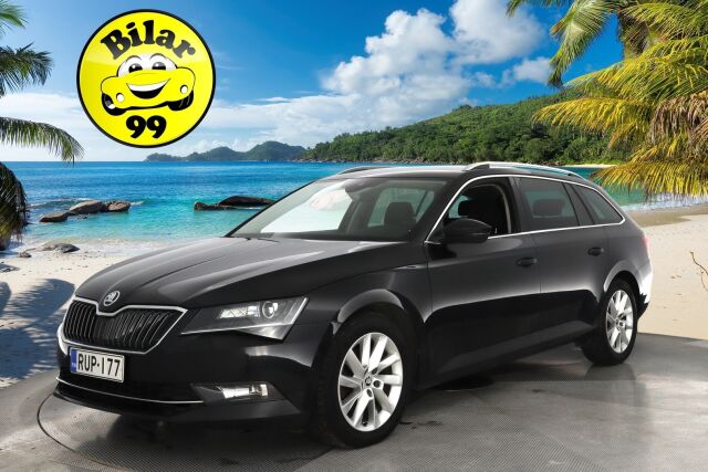 SKODA SUPERB -kuva
