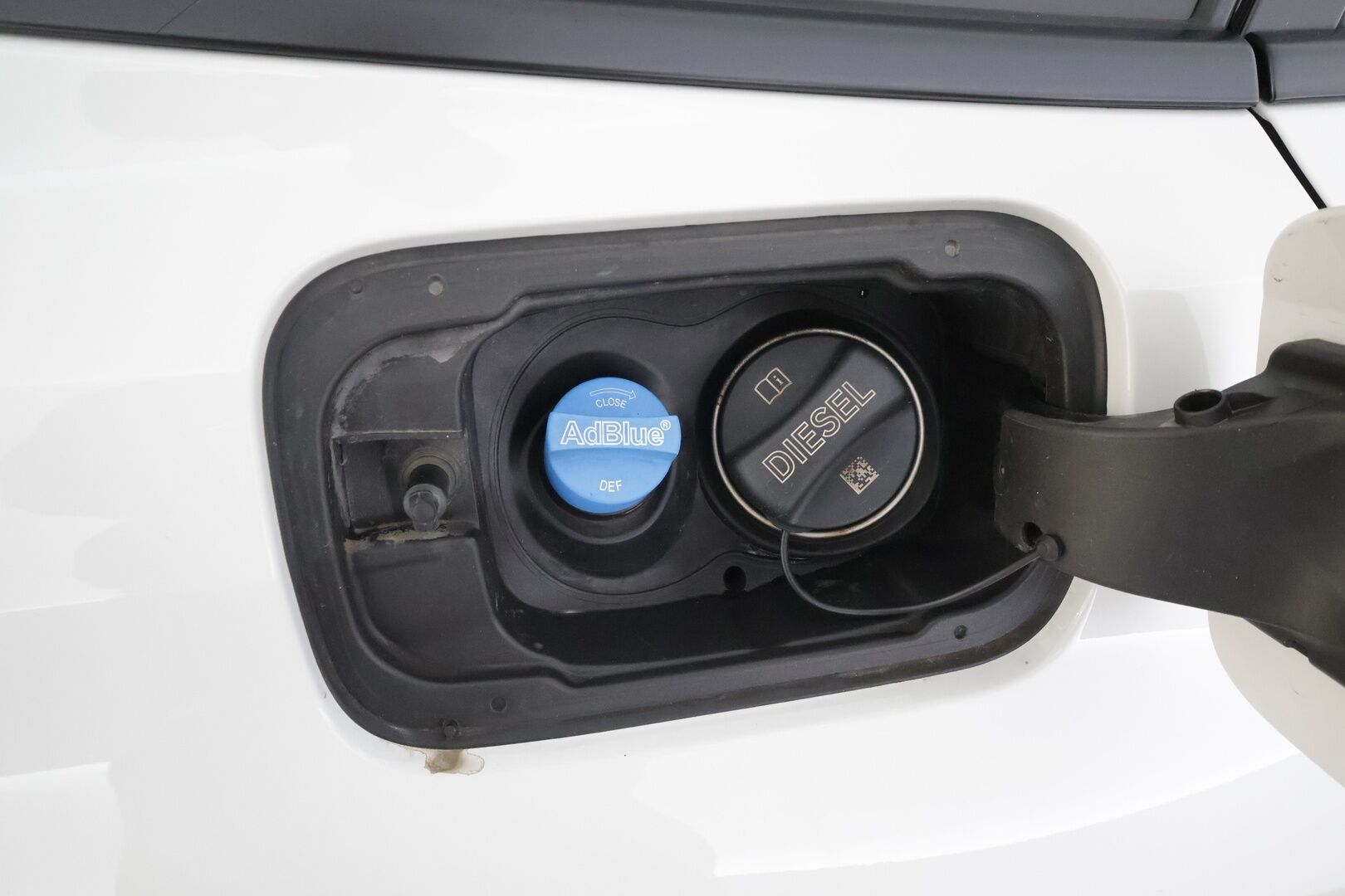 BMW 320 2022 G21 Touring 320d A xDrive Business MHEV * ACC / Sporttinahat / Hifi / LED / Comfort access / P:tutkat * - 1.Om Suomi-auto / Kahdet renkaat / Merkkihuollettu