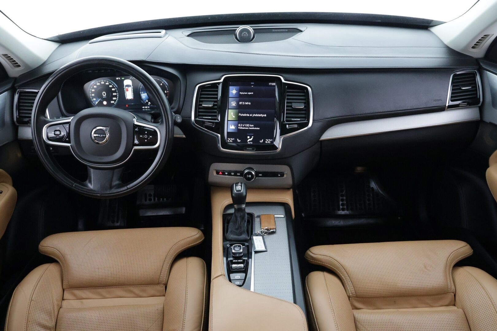 Volvo XC90 2016 D5 AWD Inscription Aut * ACC / Webasto / B&W / 360°-kamera / Panorama / HUD / Ilmastoidut muistinahat / Vetokoukku * - Ilma-alusta / Keyless / BLISS - HULLUT AVAJAISHULINAT KORKOTARJOUS 3,29 %