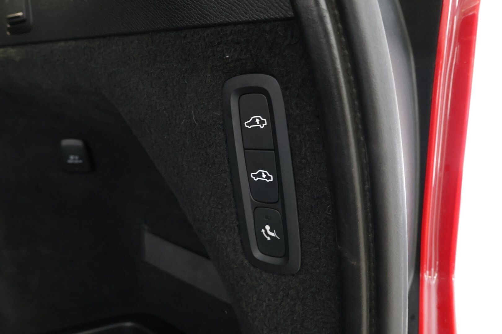 Volvo XC90 2016 D5 AWD Inscription Aut *Webasto / Panorama / HUD / Blis / B&W / Keyless / Ilmastoidut muistinahat*