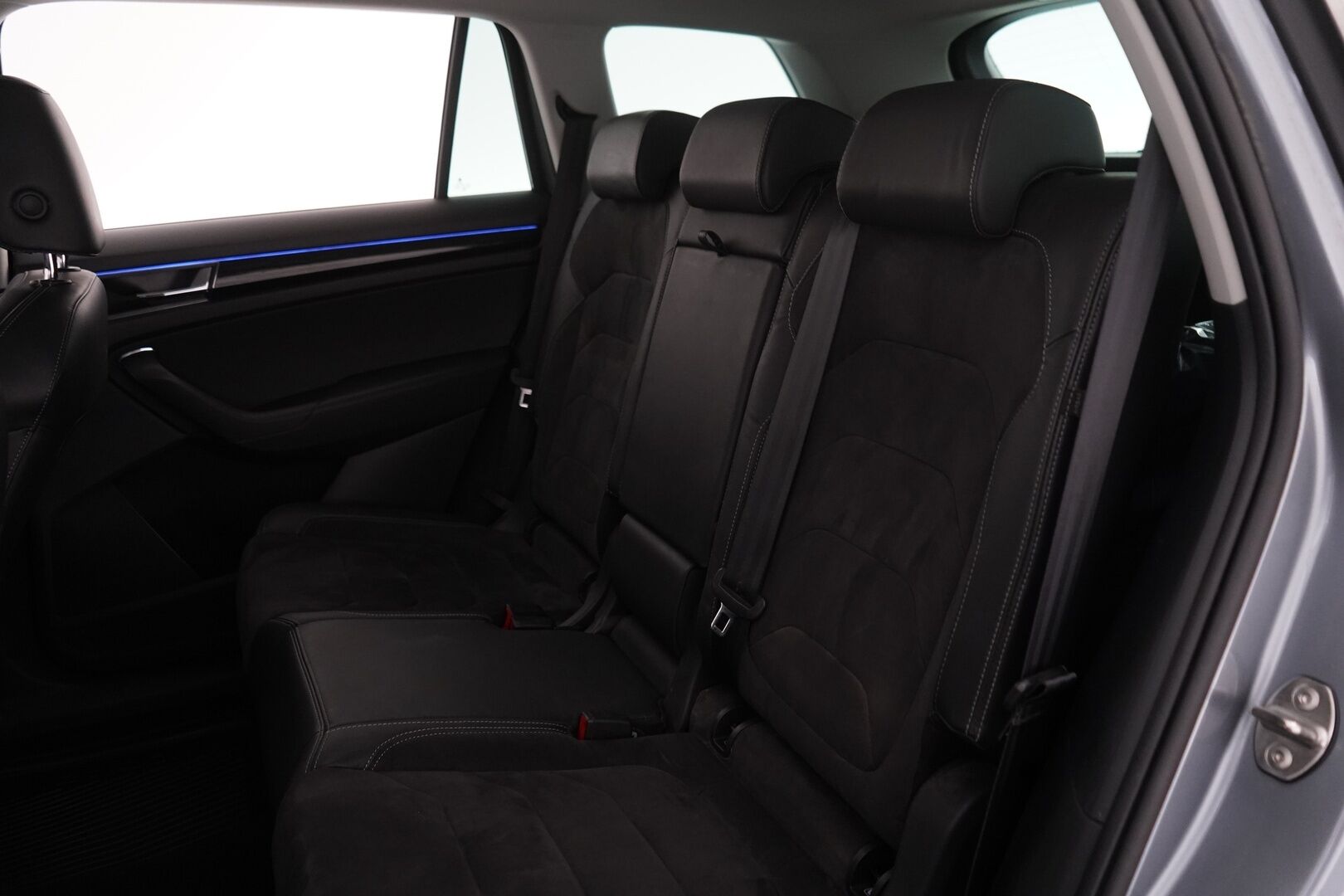 SKODA KODIAQ 2018 2.0 TSI 4x4 Style DSG aut. *ACC / Kamera / Koukku / Webasto* - Juuri huollettu / Kahdet renkaat ja vanteet 