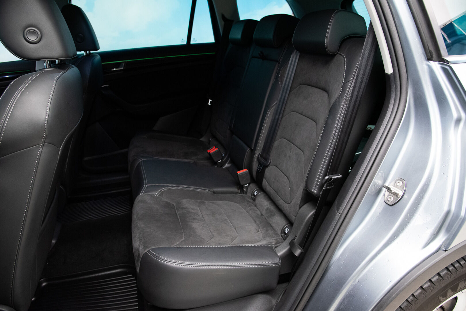 SKODA KODIAQ 2018 2.0 TSI 4x4 Style DSG aut. *ACC / Kamera / Koukku / Webasto* - Tulossa myyntiin! / Juuri huollettu / Kahdet renkaat ja vanteet 