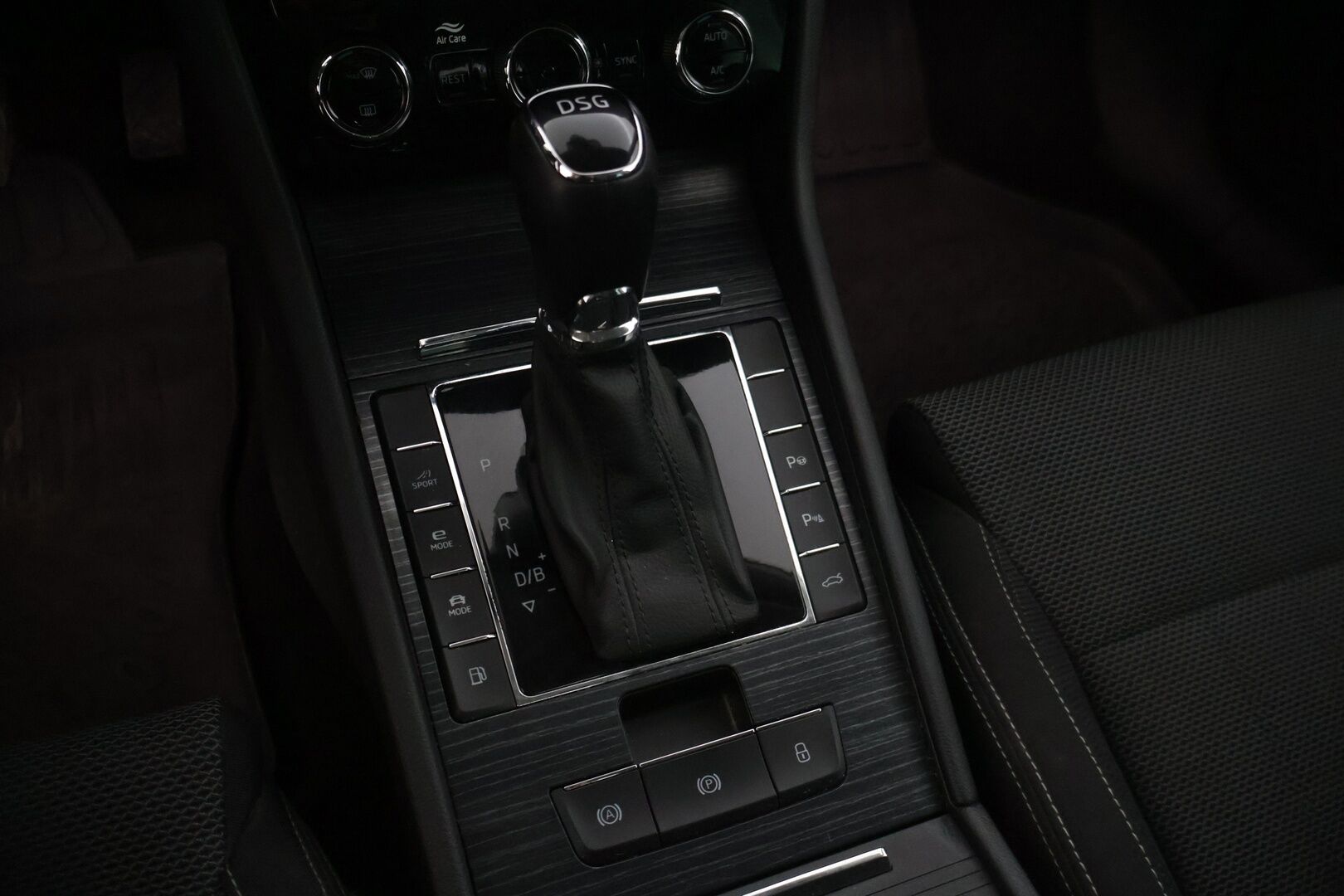 SKODA SUPERB 2020 1,4 TSI PHEV Style iV DSG Autom. *ACC / Matrix-ajovalot / Muistipenkki / P-kamera * - *Hyvin huollettu / Kahdet renkaat alumiinivanteilla * - HULLUT AVAJAISHULINAT KORKOTARJOUS 3,29 %