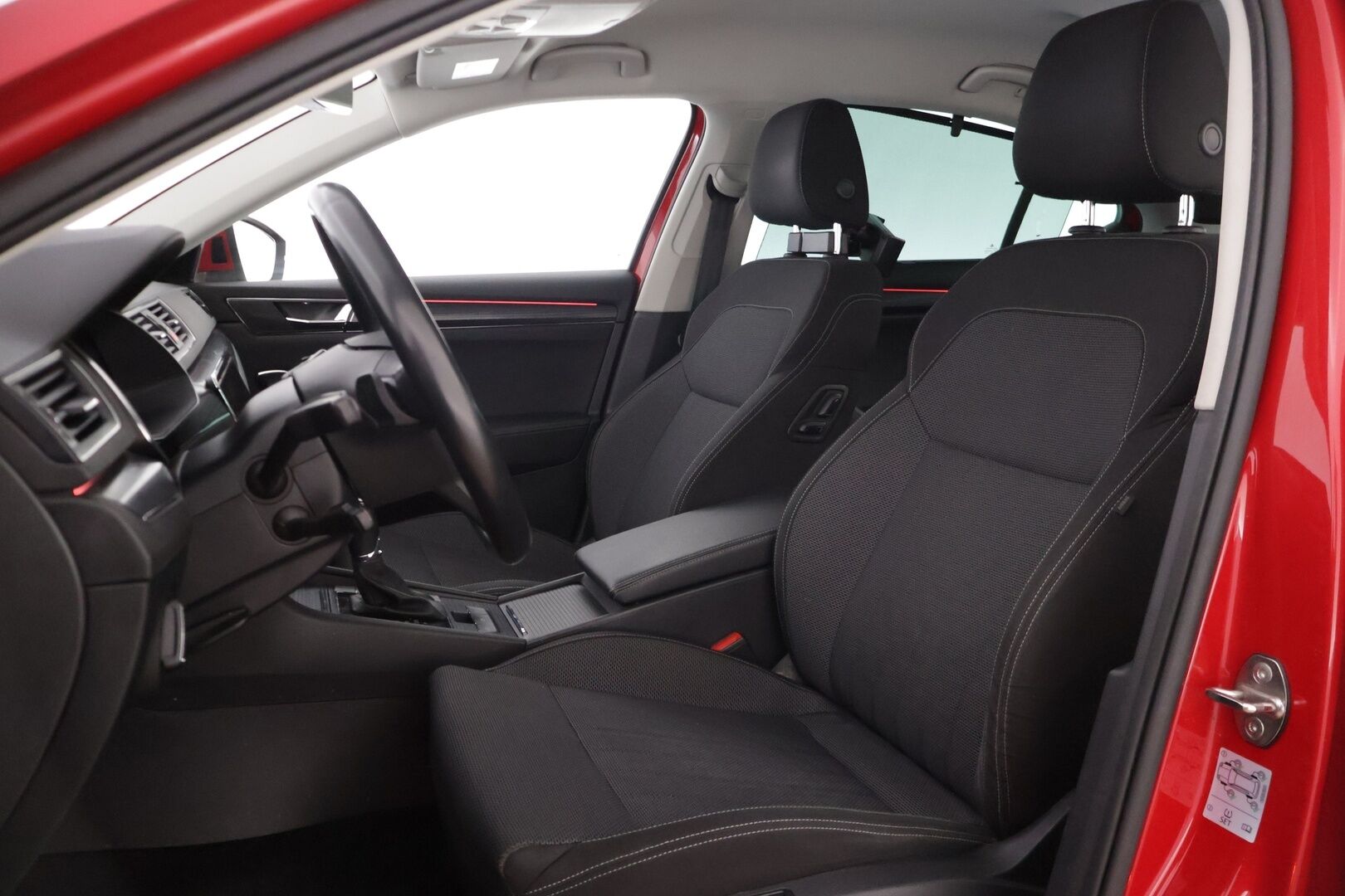 SKODA SUPERB 2020 1,4 TSI PHEV Style iV DSG Autom. *ACC / Matrix-ajovalot / Muistipenkki / P-kamera * - *Hyvin huollettu / Kahdet renkaat alumiinivanteilla *