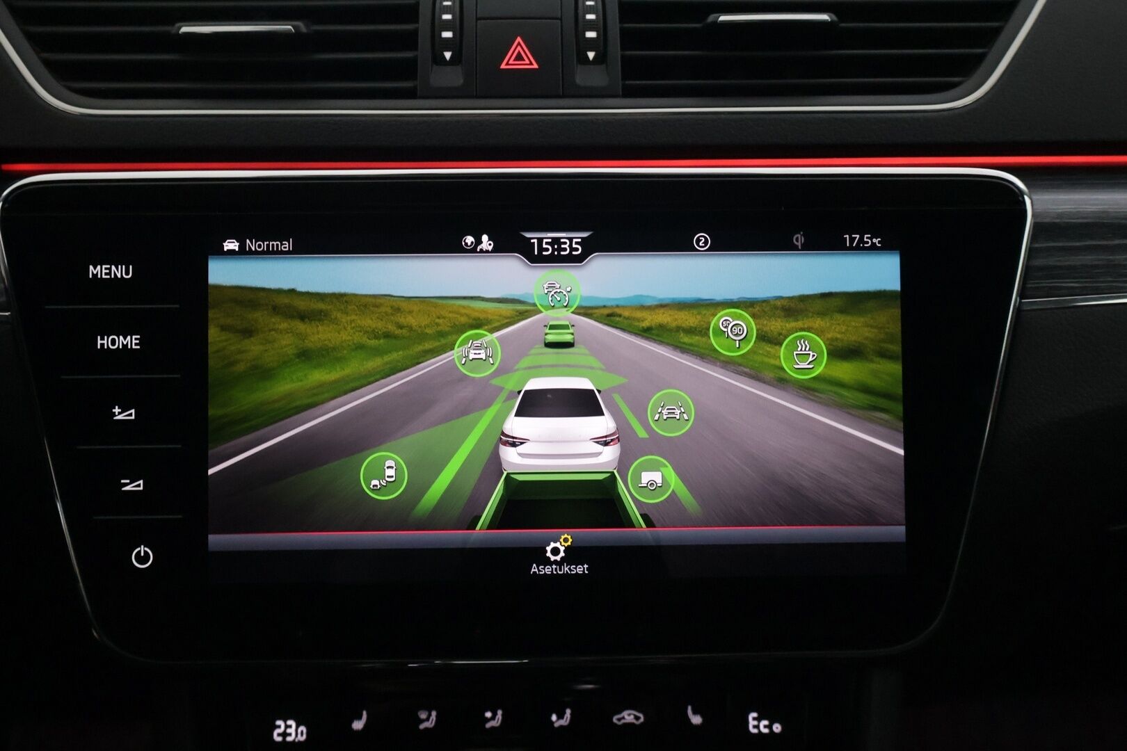 SKODA SUPERB 2020 1,4 TSI PHEV Style iV DSG Autom. *ACC / Matrix-ajovalot / Muistipenkki / P-kamera * - *Hyvin huollettu / Kahdet renkaat alumiinivanteilla *