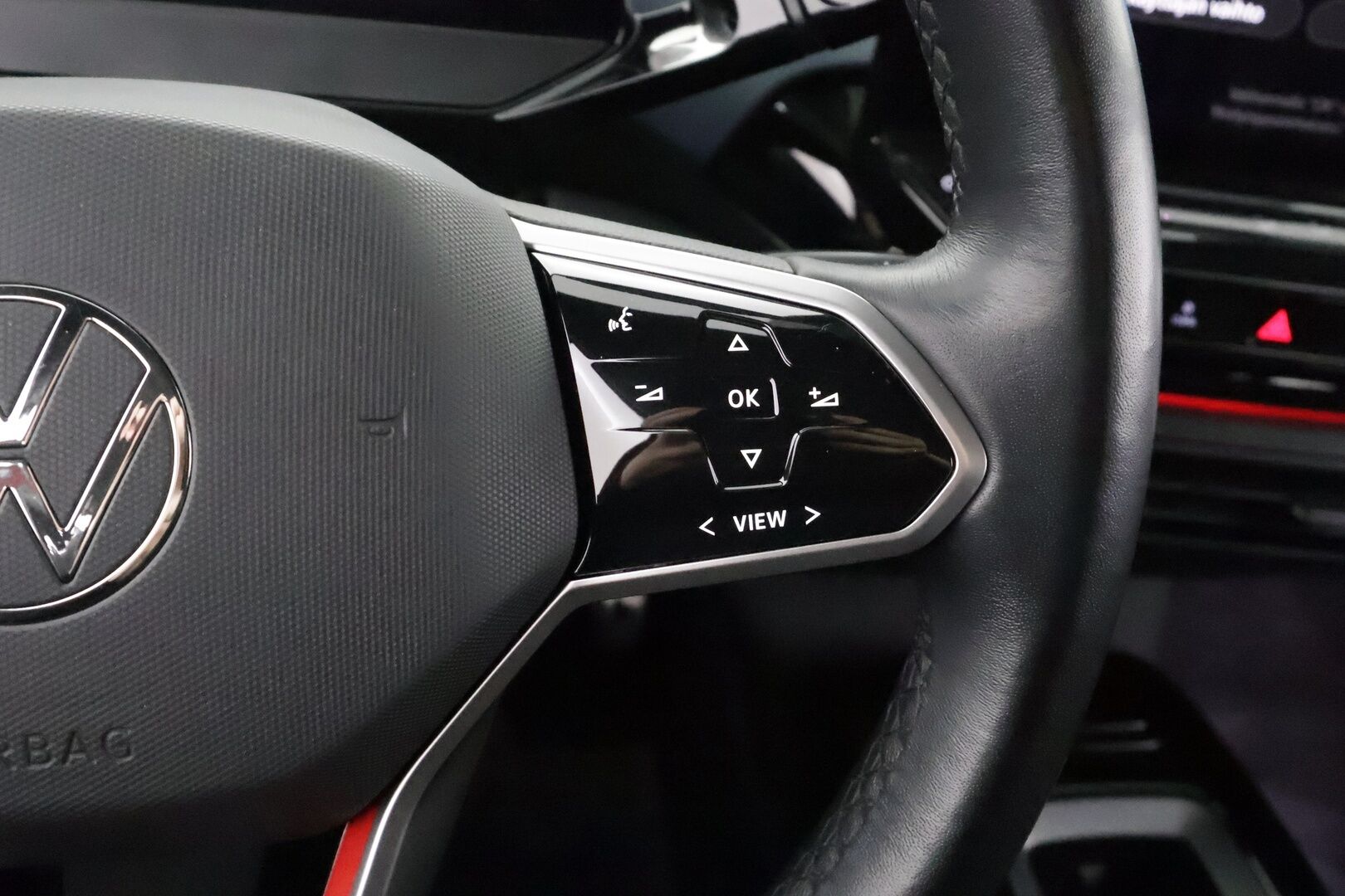 Volkswagen ID.4 2022 GTX Dual Motor AWD Business Max * ILP / ACC / Matrix / 360 / Hierovat Sportpenkit / Navi / Kaistavahti / Keyless * - 1-om Suomi-auto / Akku kuntotarkastettu / 2x Latauskaapelit / Kahdet renkaat aluvanteilla