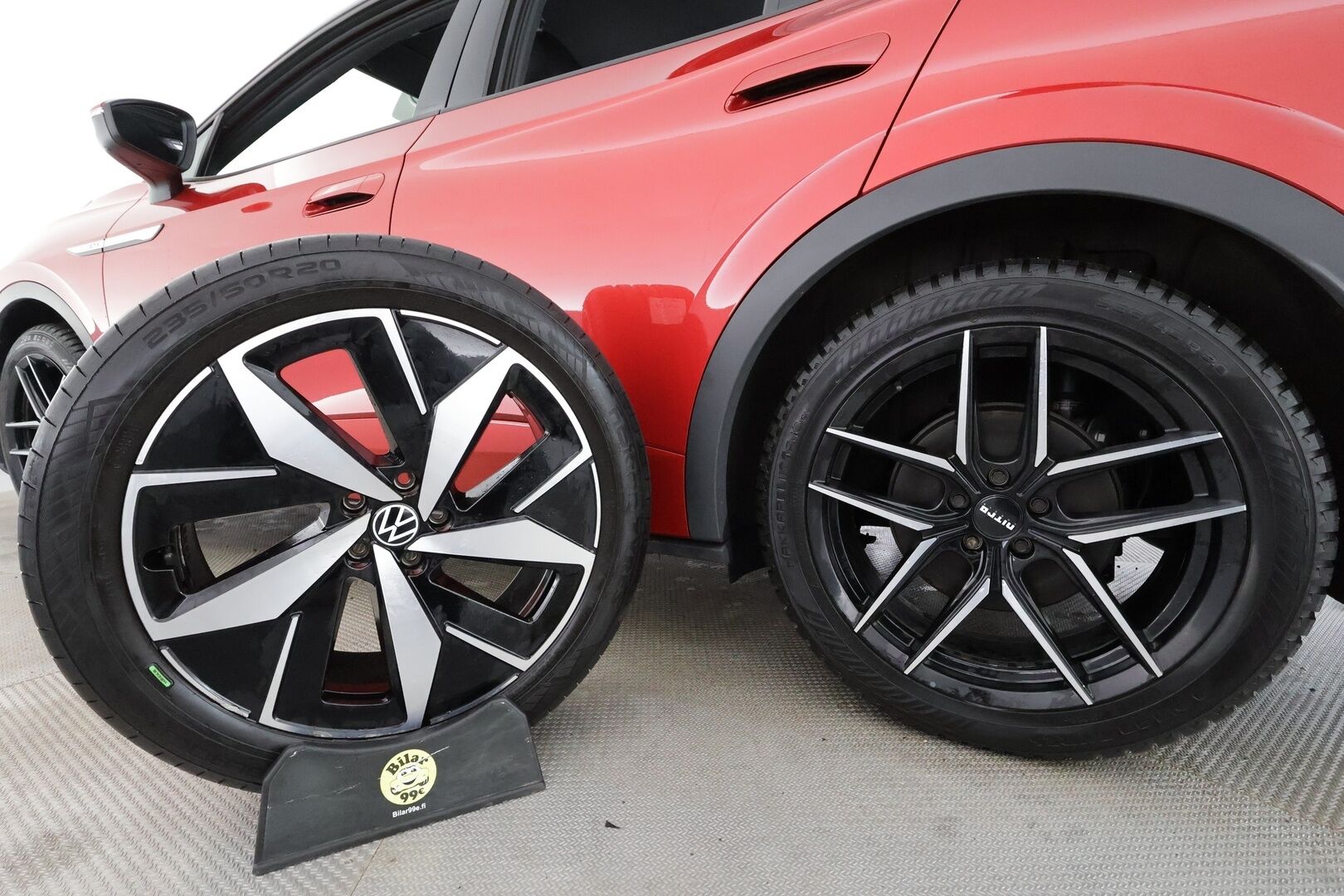 Volkswagen ID.4 2022 GTX Dual Motor AWD Business Max * ILP / ACC / Matrix / 360 / Hierovat Sportpenkit / Navi / Kaistavahti / Keyless * - 1-om Suomi-auto / Akku kuntotarkastettu / 2x Latauskaapelit / Kahdet renkaat aluvanteilla