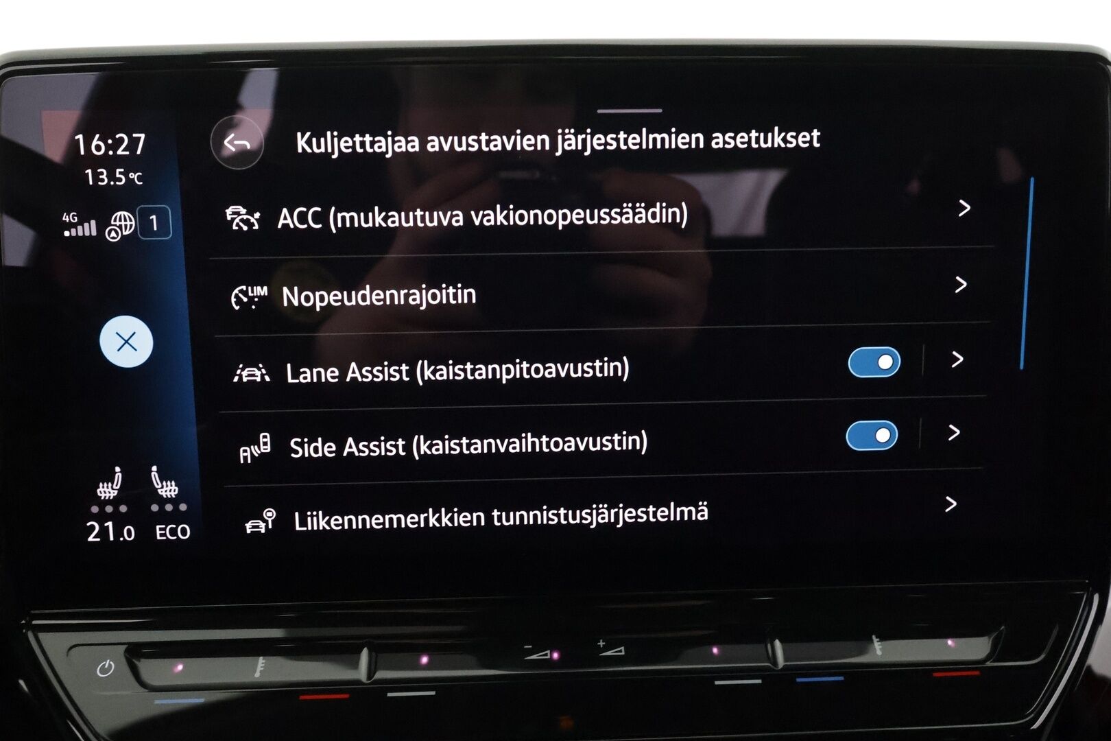 Volkswagen ID.4 2022 GTX Dual Motor AWD Business Max * ILP / ACC / Matrix / 360 / Hierovat Sportpenkit / Navi / Kaistavahti / Keyless * - 1-om Suomi-auto / Akku kuntotarkastettu / 2x Latauskaapelit / Kahdet renkaat aluvanteilla
