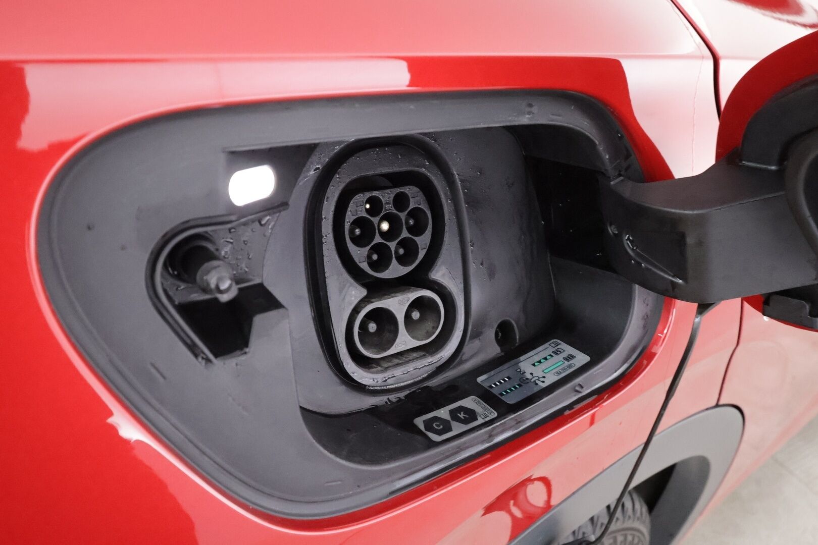 Volkswagen ID.4 2022 GTX Dual Motor AWD Business Max * ILP / ACC / Matrix / 360 / Hierovat Sportpenkit / Navi / Kaistavahti / Keyless * - 1-om Suomi-auto / Akku kuntotarkastettu / 2x Latauskaapelit / Kahdet renkaat aluvanteilla - HULLUT AVAJAISHULINAT KORKOTARJOUS 3,29 %