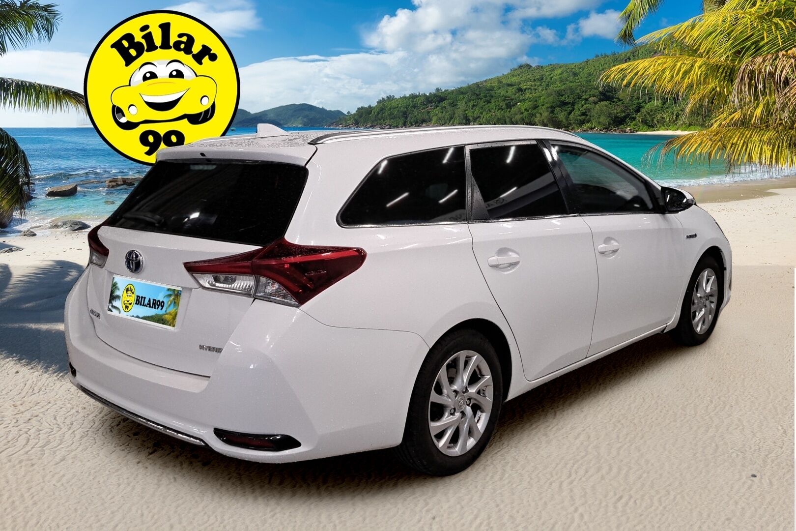 Toyota Auris 2017 Touring Sports 1,8 Hybrid Active / Vakkari / P. Kamera / Lohkolämmitin / 2x renkaat - kahdet hyväkuntoiset renkaat vanteineen! 