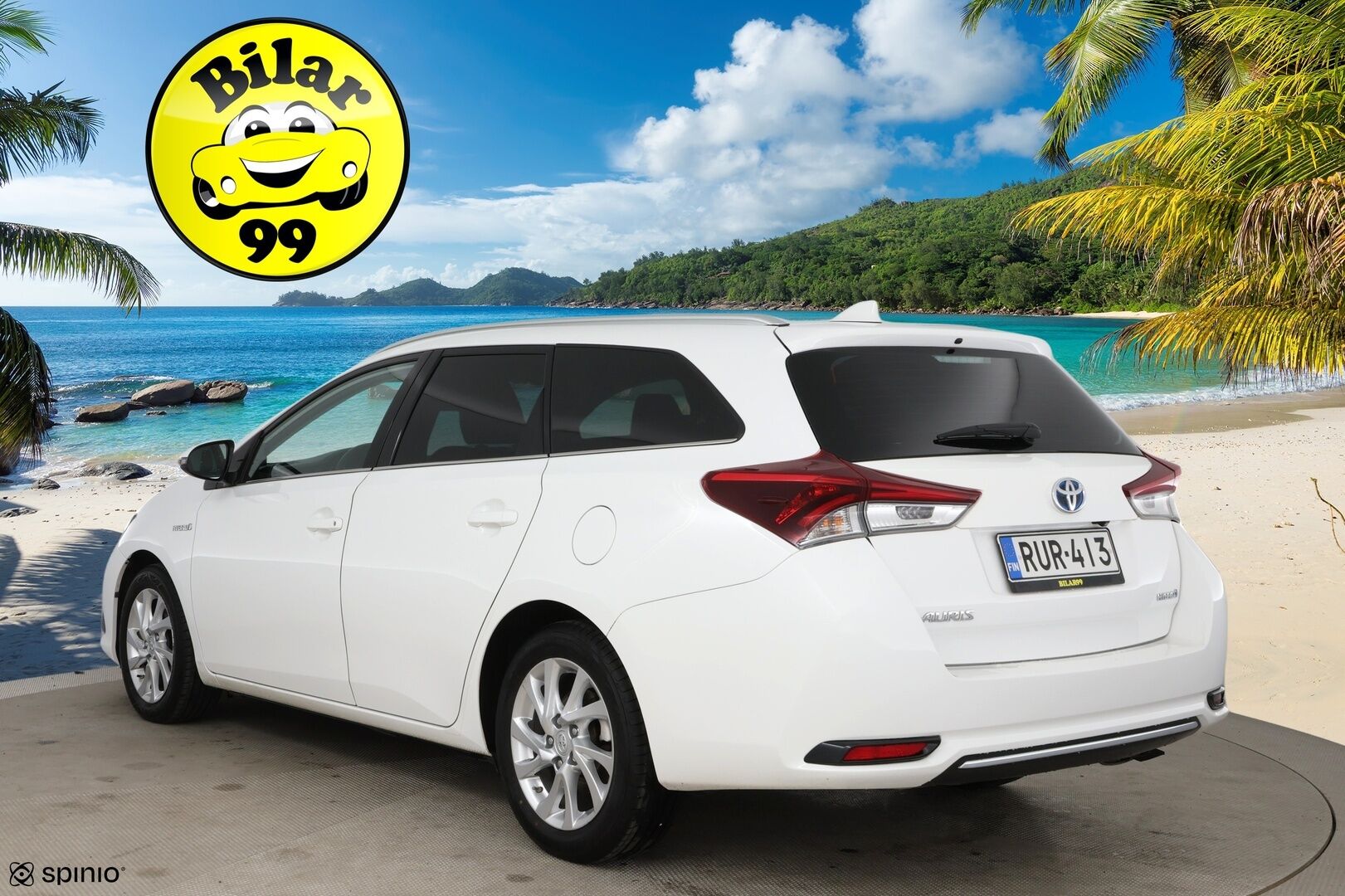 Toyota Auris 2017 Touring Sports 1,8 Hybrid Active / Vakkari / P. Kamera / Lohkolämmitin / 2x renkaat - kahdet hyväkuntoiset renkaat vanteineen! 