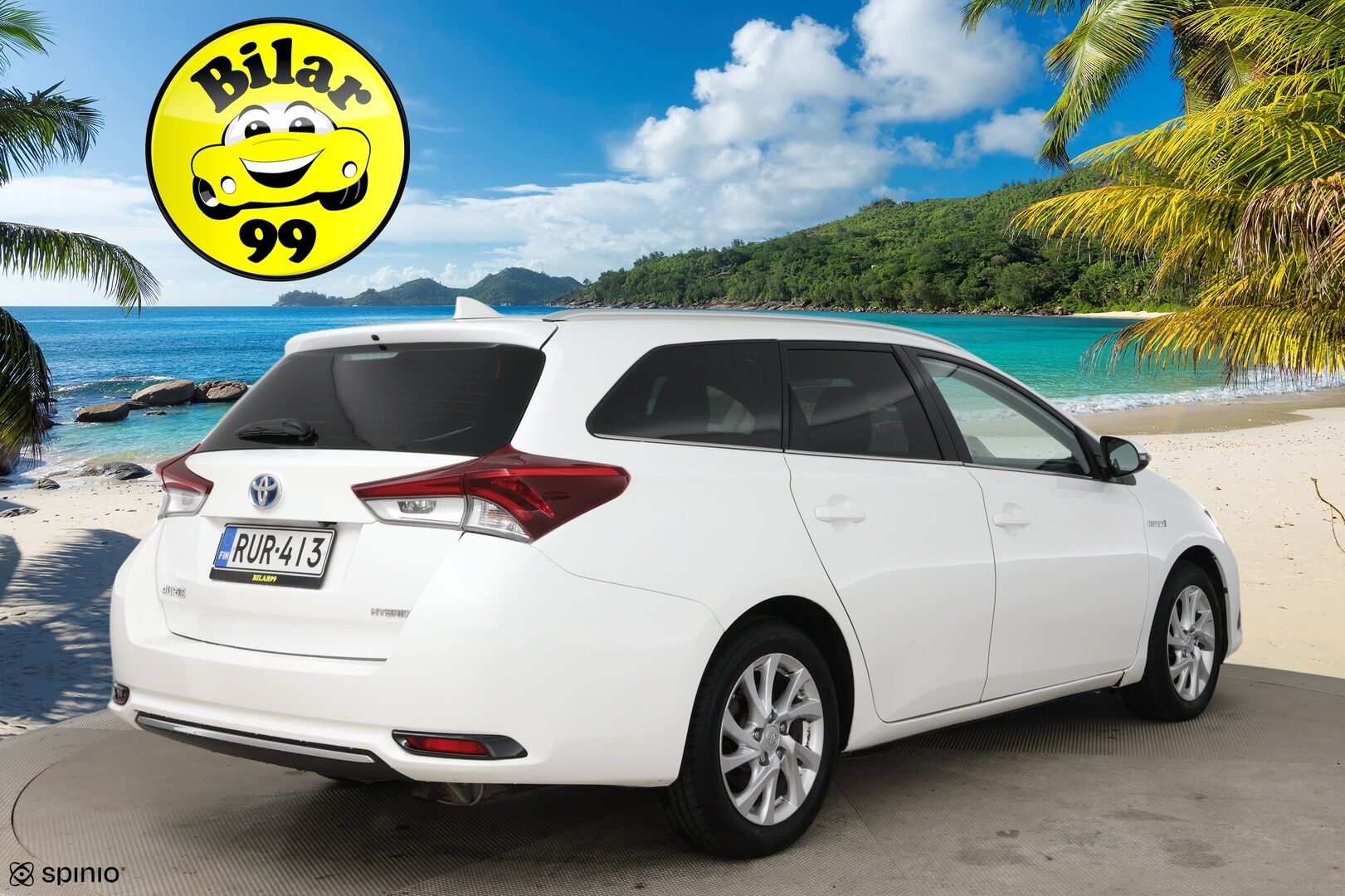 Toyota Auris 2017 Touring Sports 1,8 Hybrid Active / Vakkari / P. Kamera / Lohkolämmitin / 2x renkaat - kahdet hyväkuntoiset renkaat vanteineen! 
