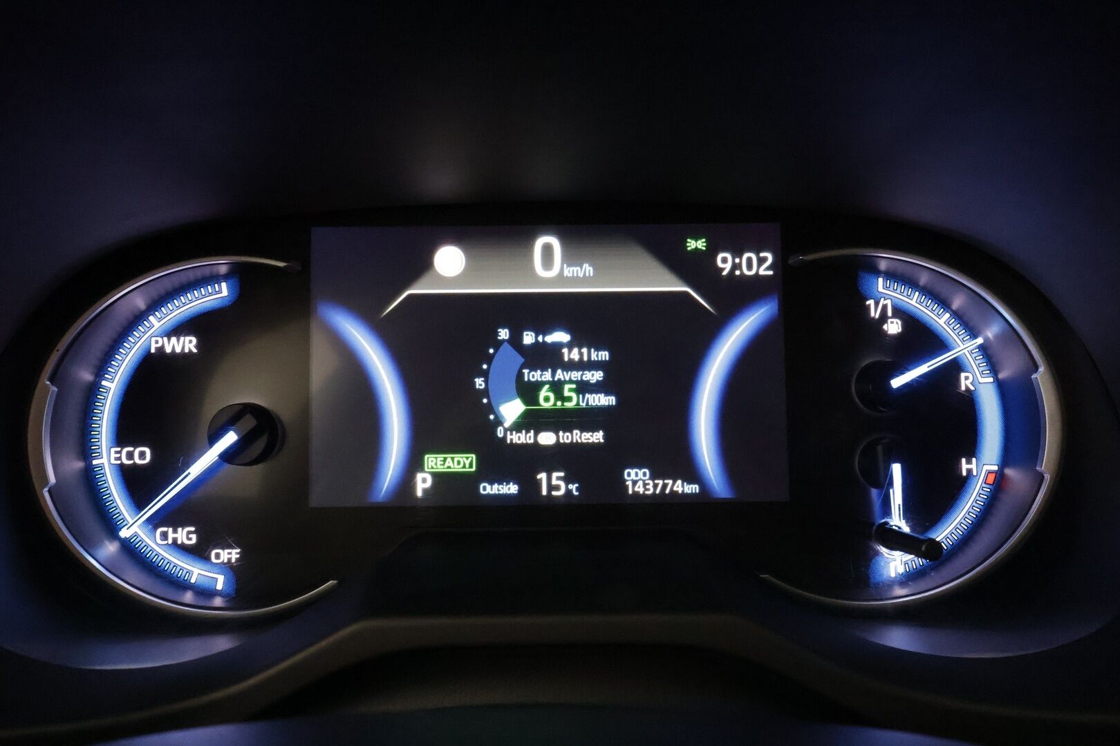 Toyota RAV4 2019 2,5 Hybrid AWD-i Active * ACC / P.kamera / LED / KeylessGo / Sähköluukku * - Kahdet renkaat aluvanteilla - HULLUT JOULUT KORKOTARJOUS 2,49% 