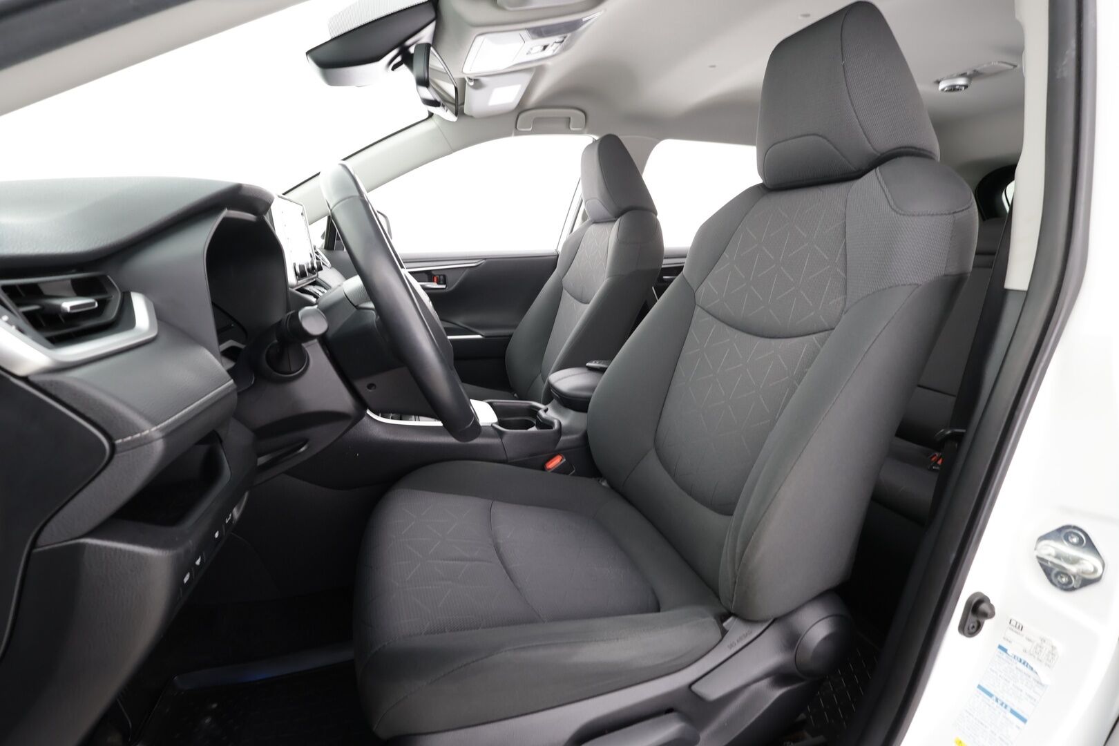 Toyota RAV4 2019 2,5 Hybrid AWD-i Active * Adapt.Vakkari / Peruutuskamera / LED / KeylessGo / Sähköluukku / Ratinlämmitys - Kahdet renkaat aluvanteilla / Juuri tullut Tampereelle!