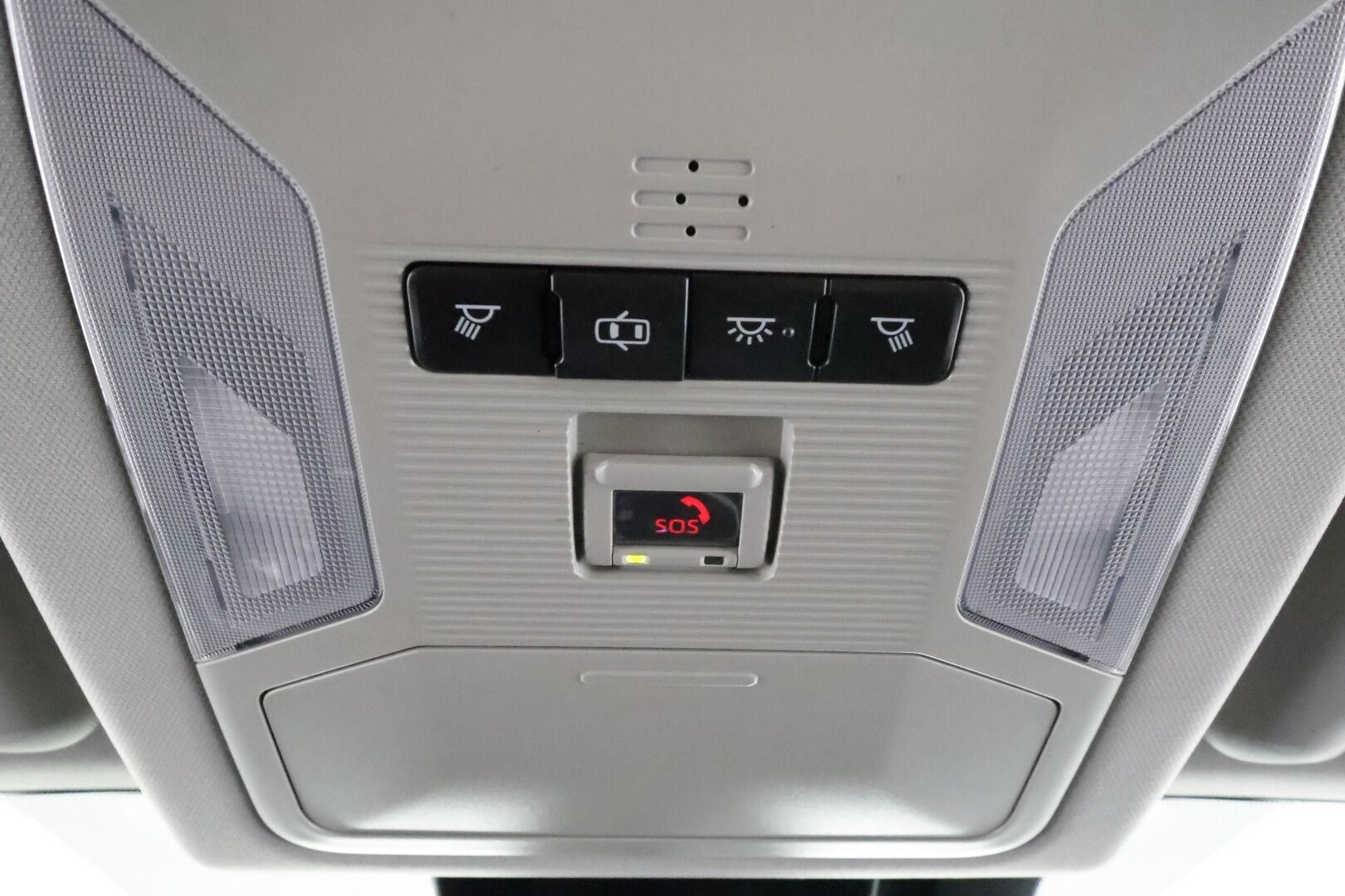 Toyota RAV4 2019 2,5 Hybrid AWD-i Active * Adapt.Vakkari / Peruutuskamera / LED / KeylessGo / Sähköluukku / Ratinlämmitys - Kahdet renkaat aluvanteilla / Juuri tullut Tampereelle!