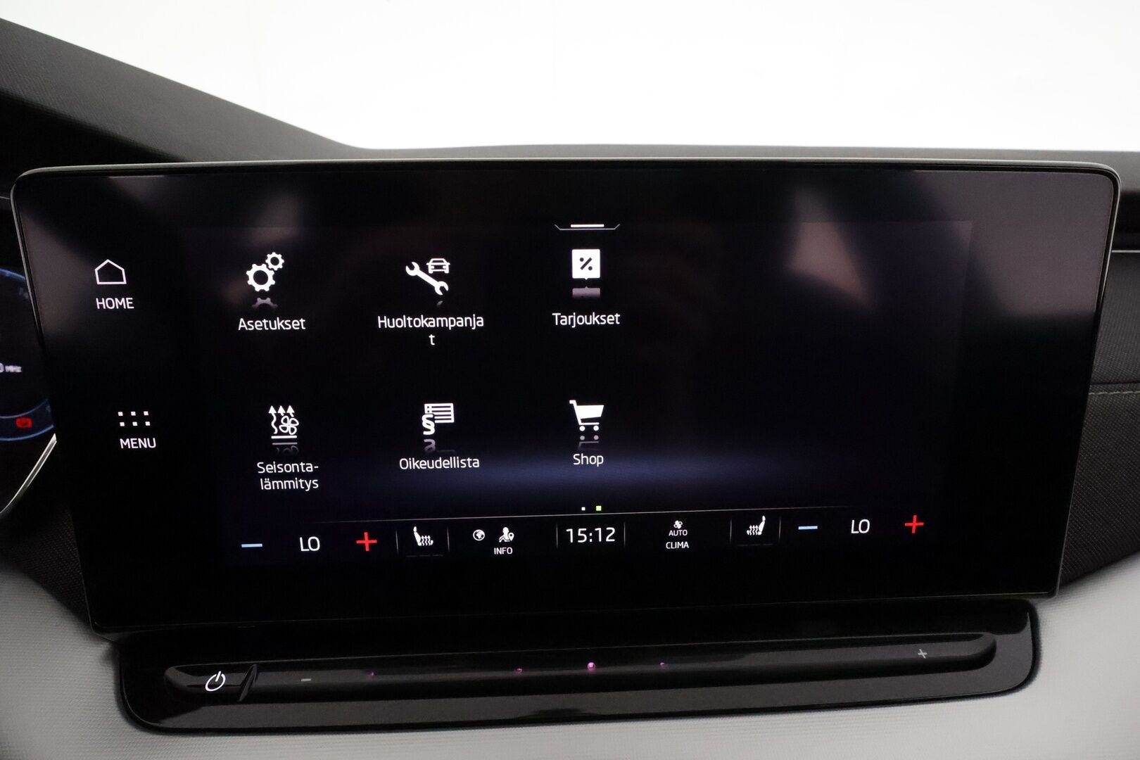 Skoda Octavia 2022 Combi 1.5 TSI Style eTEC DSG **Panorama / Webasto / Adapt.Vakkari / Matrix-LED / P.kamera / Navi / Kaistavahti** - 1-om Suomi-auto / Kahdet Renkaat / Merkkihuollettu!