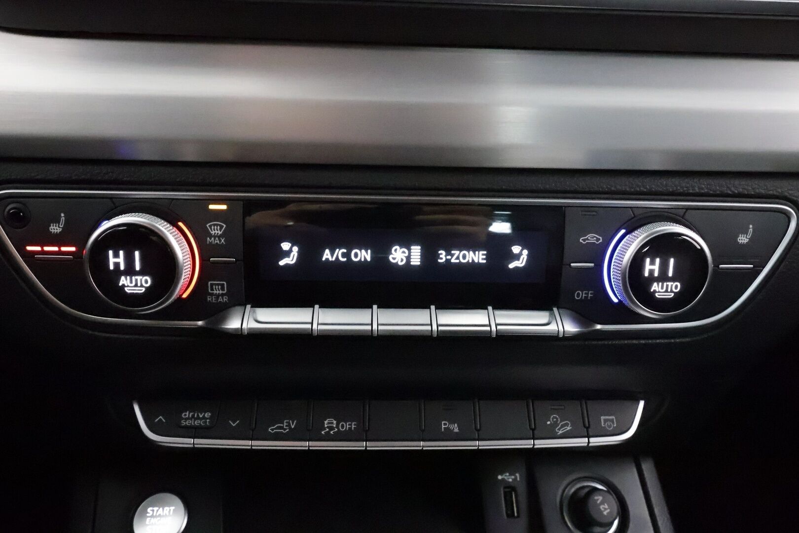 Audi Q5 2022 Advanced 50 TFSI e 220 kW quattro S tronic Electrified Edition * ACC / P.kamera / LED / Ilma-alusta / Koukku * - 1.Om Suomi-auto / Kahdet renkaat aluvanteilla