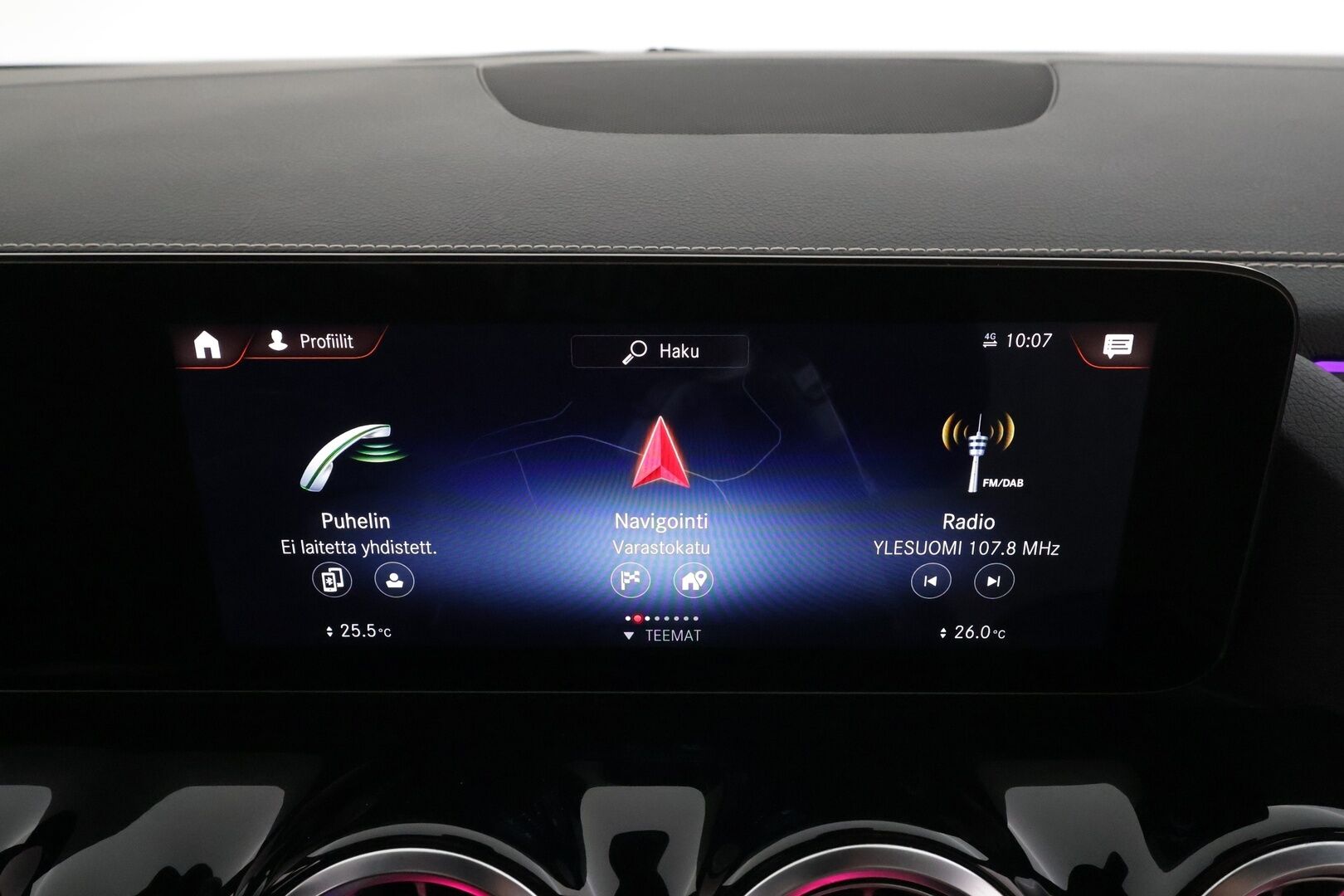 Mercedes-Benz GLA 2022 250 e A Business EQ Power * Panorama / Distronic / Widescreen / P.Kamera / Multibeam / Sportnahat Muistilla * - 1-om Suomi-auto / Akku kuntotarkastettu SoH 97% / 2x Latauskaapelit / Kahdet renkaat aluvanteila