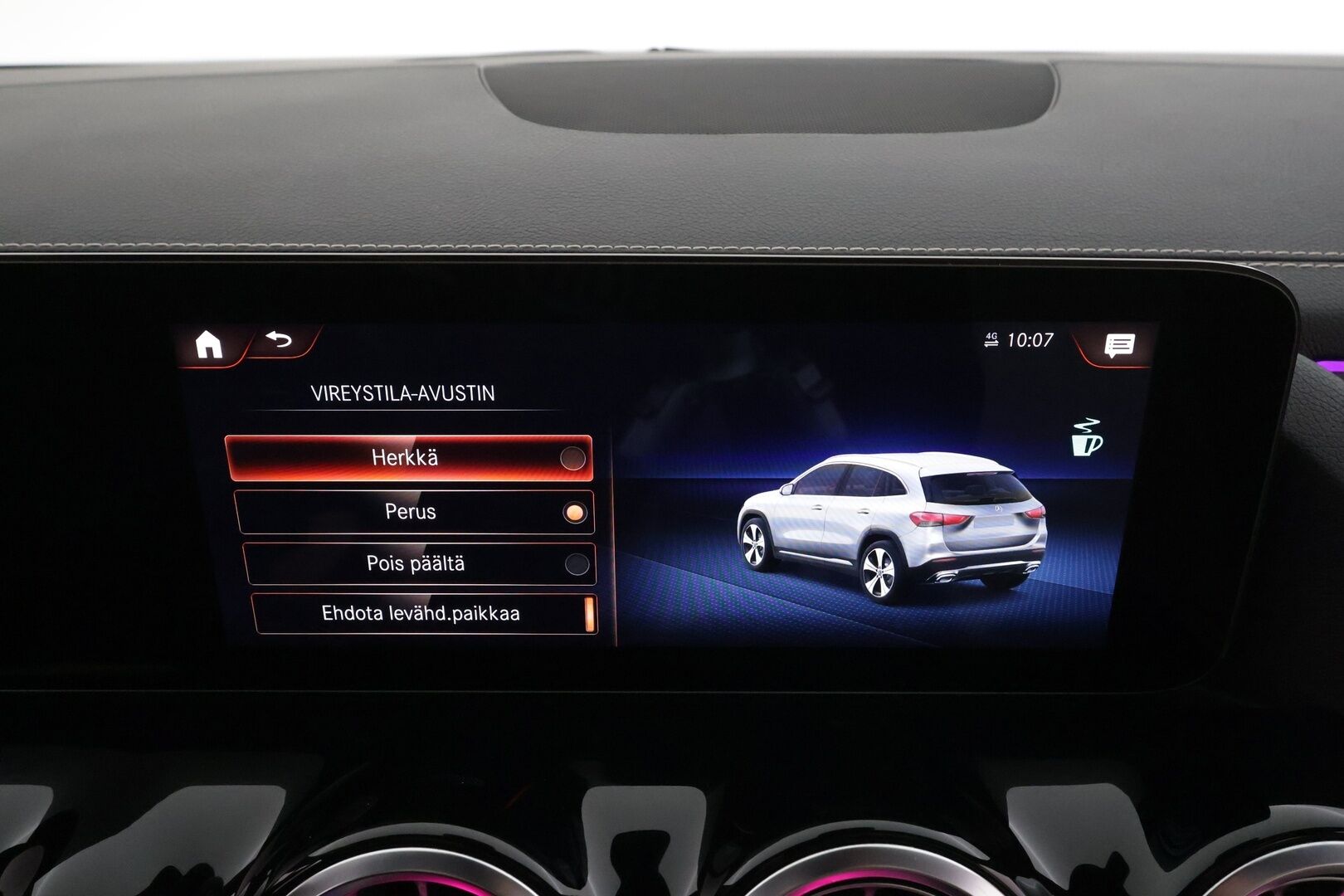 Mercedes-Benz GLA 2022 250 e A Business EQ Power * Panorama / Distronic / Widescreen / P.Kamera / Multibeam / Sportnahat Muistilla * - 1-om Suomi-auto / Akku kuntotarkastettu SoH 97% / 2x Latauskaapelit / Kahdet renkaat aluvanteila