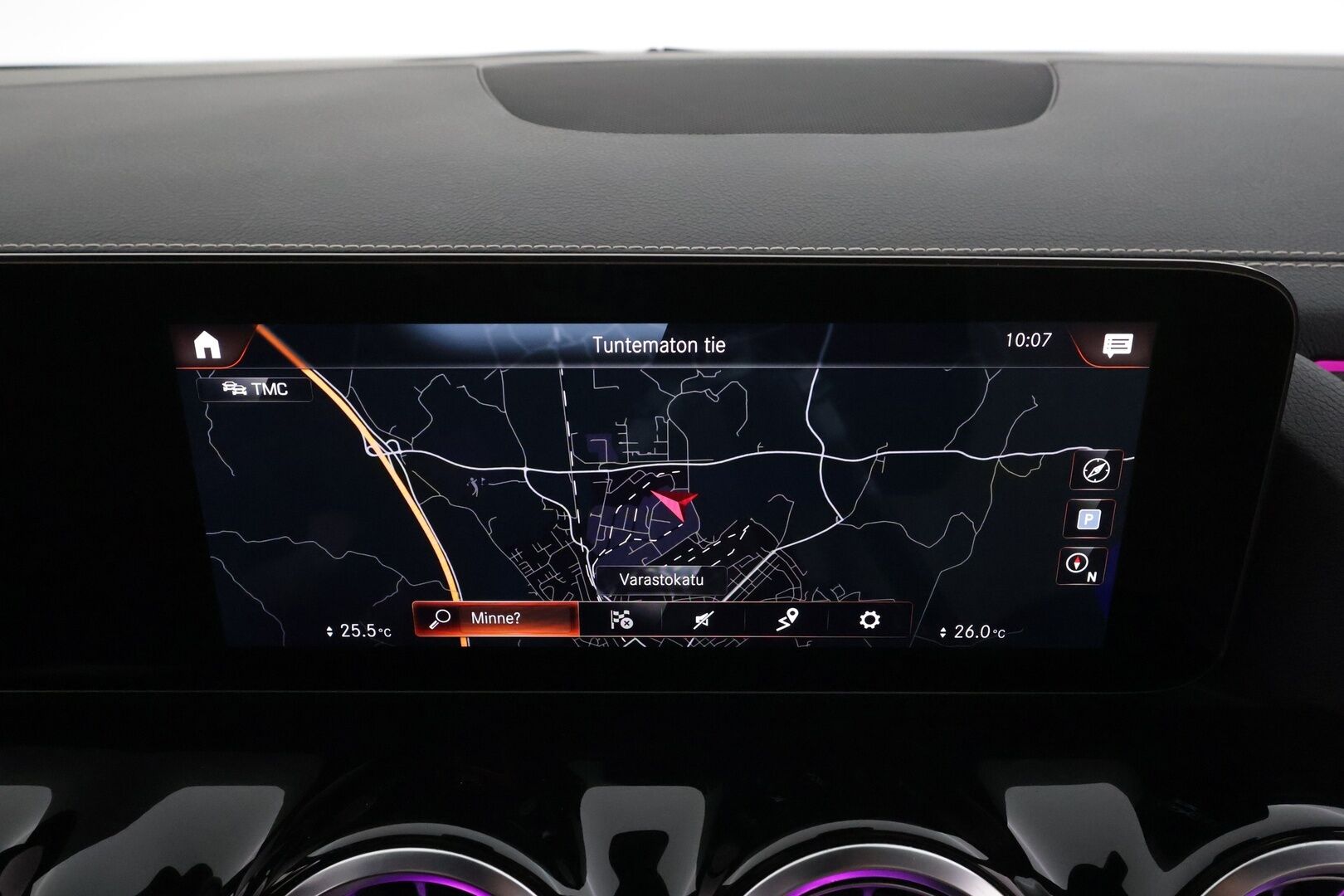 Mercedes-Benz GLA 2022 250 e A Business EQ Power * Panorama / Distronic / Widescreen / P.Kamera / Multibeam / Sportnahat Muistilla * - 1-om Suomi-auto / Akku kuntotarkastettu SoH 97% / 2x Latauskaapelit / Kahdet renkaat aluvanteila