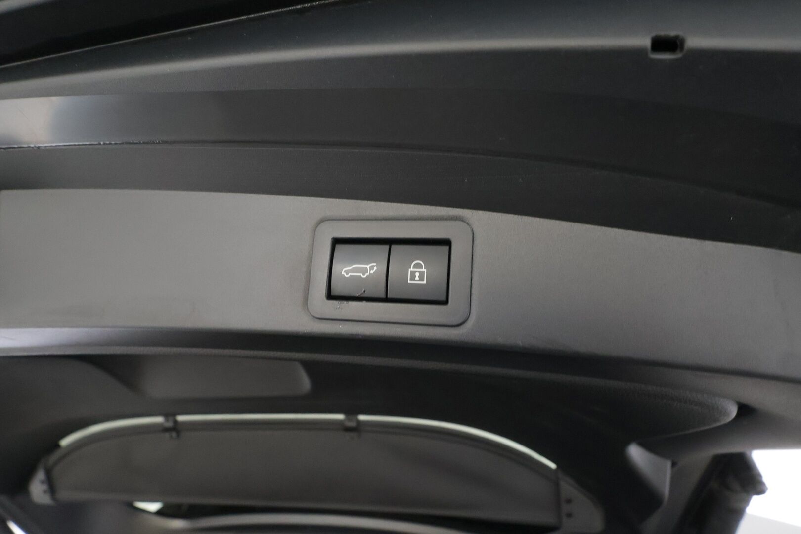 Toyota Corolla 2021 Touring Sports 2,0 Hybrid Active Edition - | ACC | LED | P.kamera | Navi | Apple & Android | Lohko+sisälämmitin | Lämm. ratti | Merkkihuollettu | 