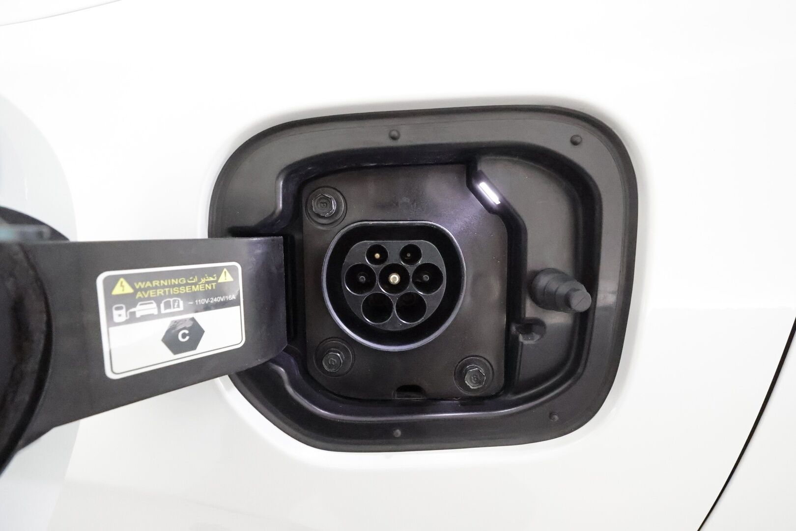 Kia Ceed 2022 1,6 GDI Plug-In Hybrid Business Premium SW DCT *ACC / Kamera / LED-valot / Ilmastoitu Muistipenkki* - Suomi-auto / Molemmat Latauskaapelit / Kahdet Kian alumiinivanteet