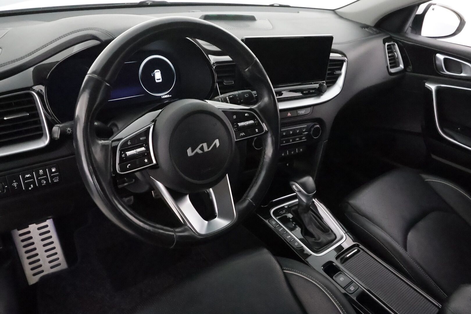 Kia Ceed 2022 1,6 GDI Plug-In Hybrid Business Premium SW DCT *ACC / Kamera / LED-valot / Ilmastoitu Muistipenkki* - Suomi-auto / Molemmat Latauskaapelit / Kahdet Kian alumiinivanteet